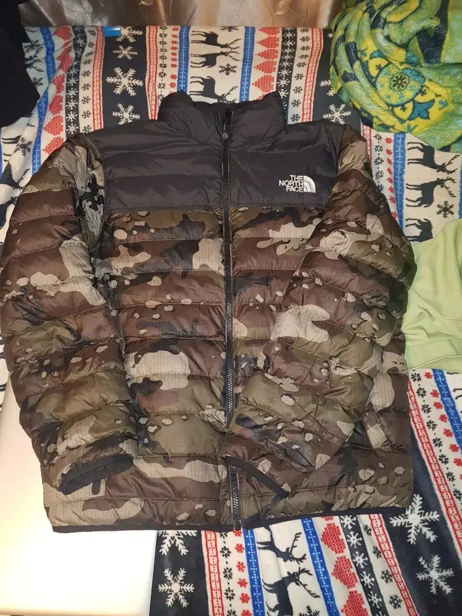 THE NORTH FACE ザノースフェイス 軽量ダウン