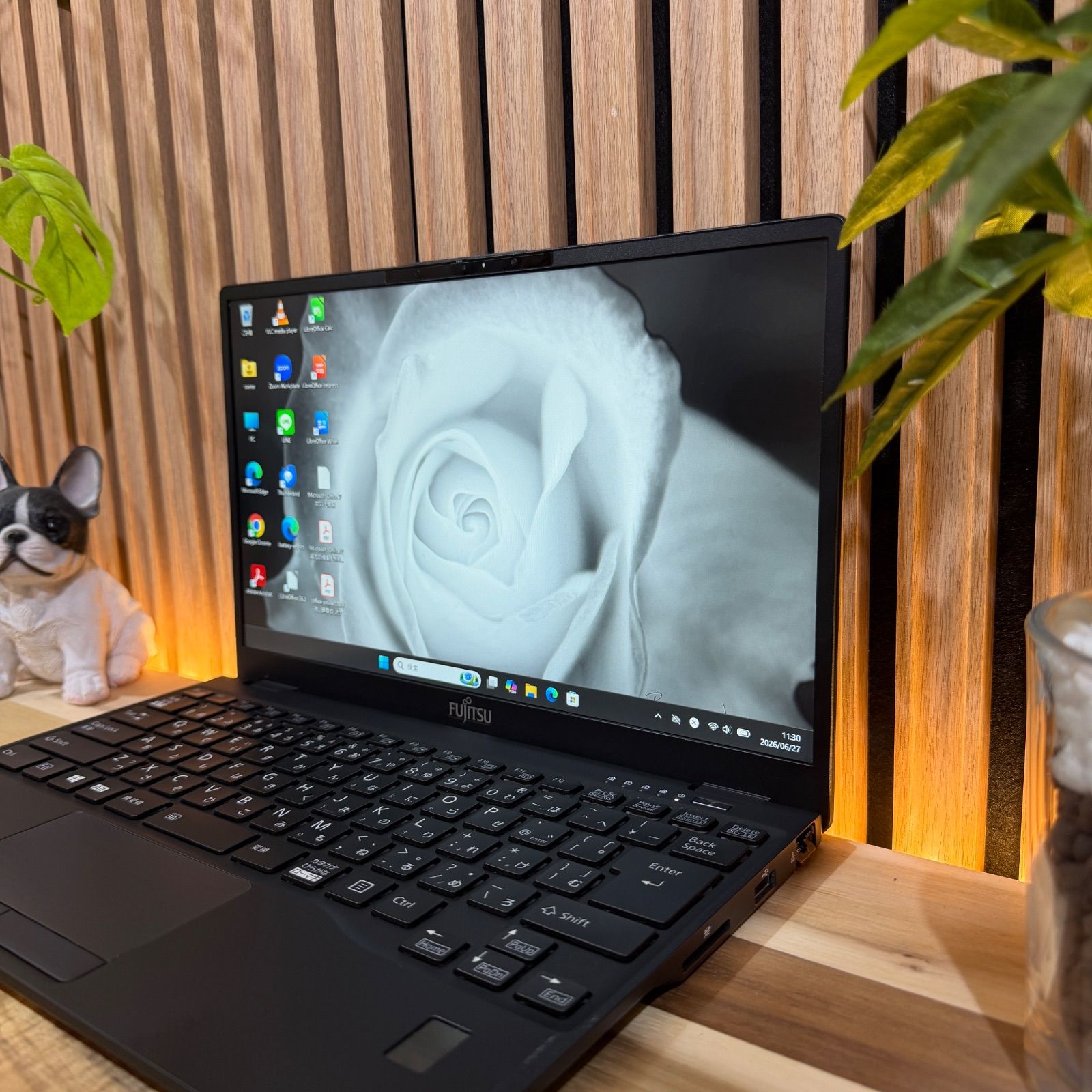 美品】富士通 LIFEBOOK U9311/F i7-11世代 SSD256GB - メルカリ