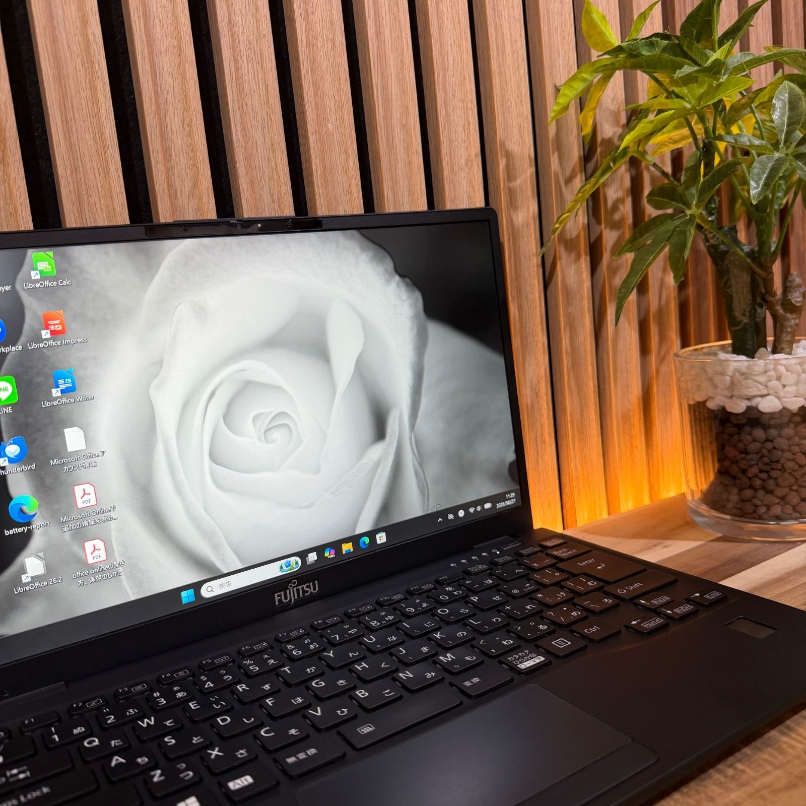 美品】富士通 LIFEBOOK U9311/F i7-11世代 SSD256GB - メルカリ
