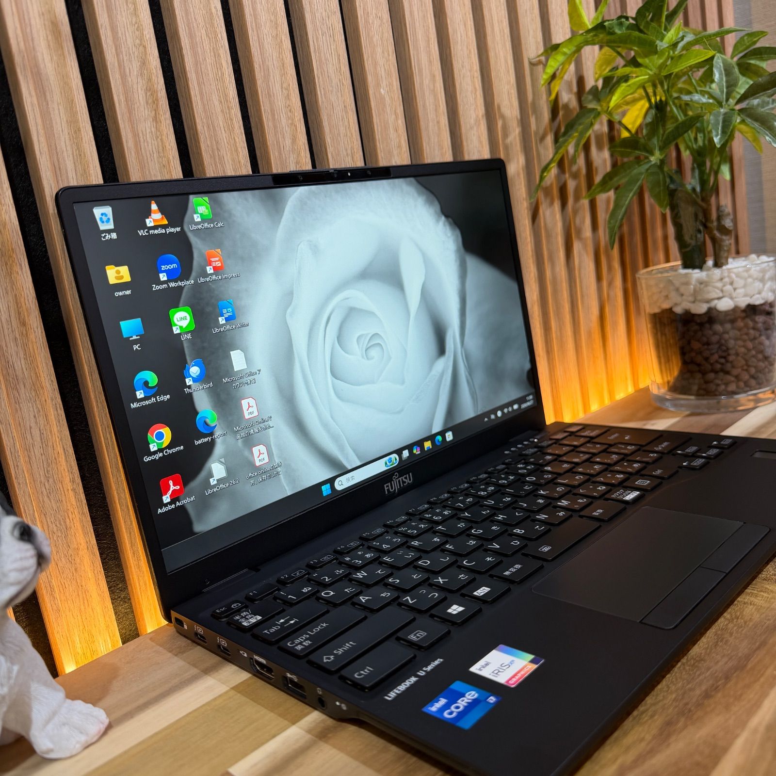 美品】富士通 LIFEBOOK U9311/F i7-11世代 SSD256GB - メルカリ