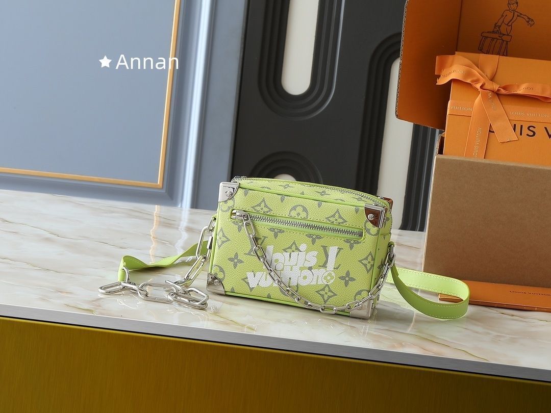 新製品 本日特価 LOUIS VUITTON ルイヴィトン ショルダーバッグ メンズ ミニ?ソフトトランク