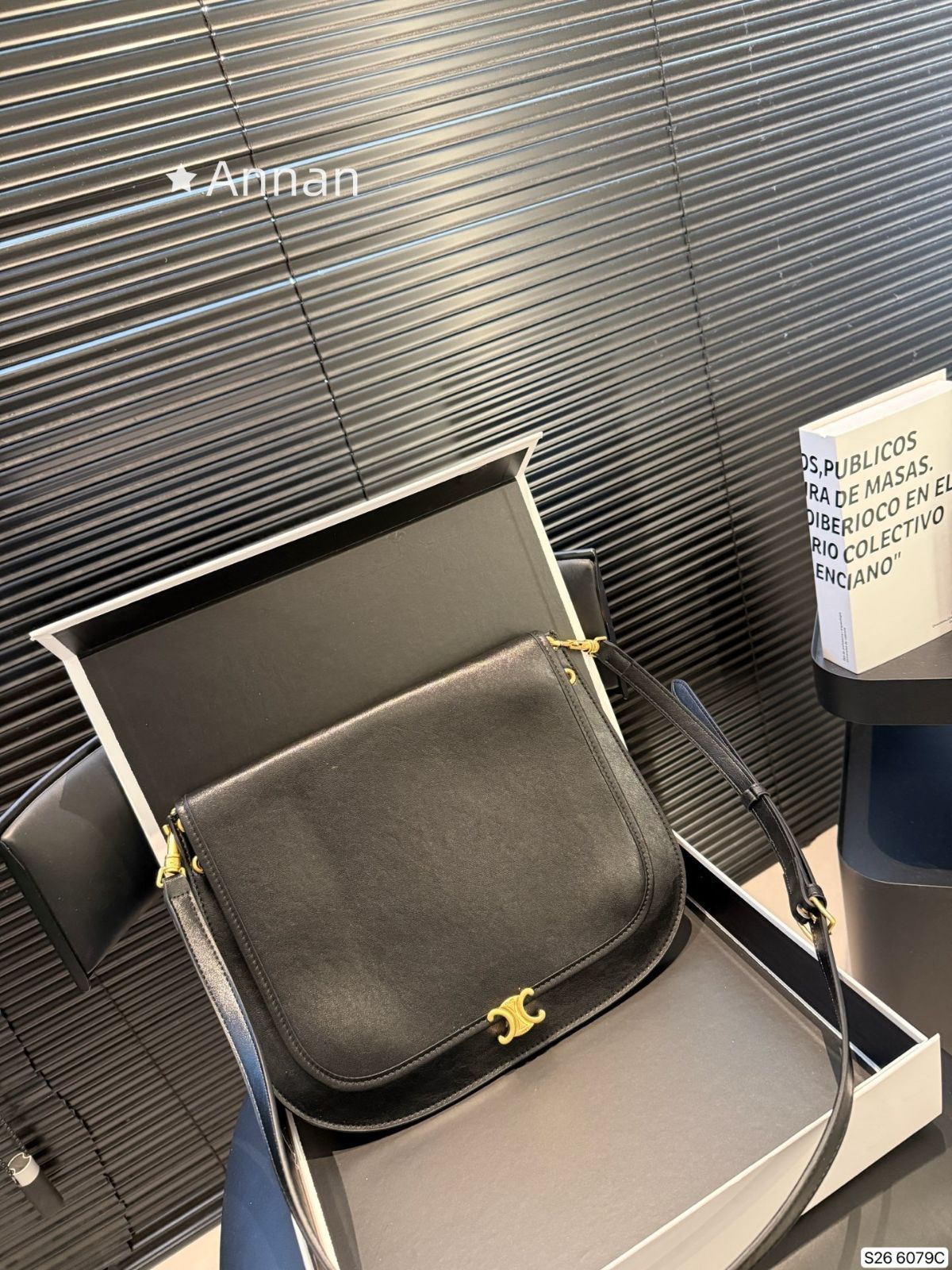 限定 HERMES エルメス ショルダーバッグ カメラバッグ