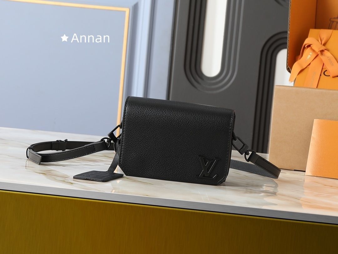 大人気 極美品 LOUIS VUITTON ルイヴィトン ショルダーバッグ メンズ ファストライン?ウェアラブル ウォレット M82085