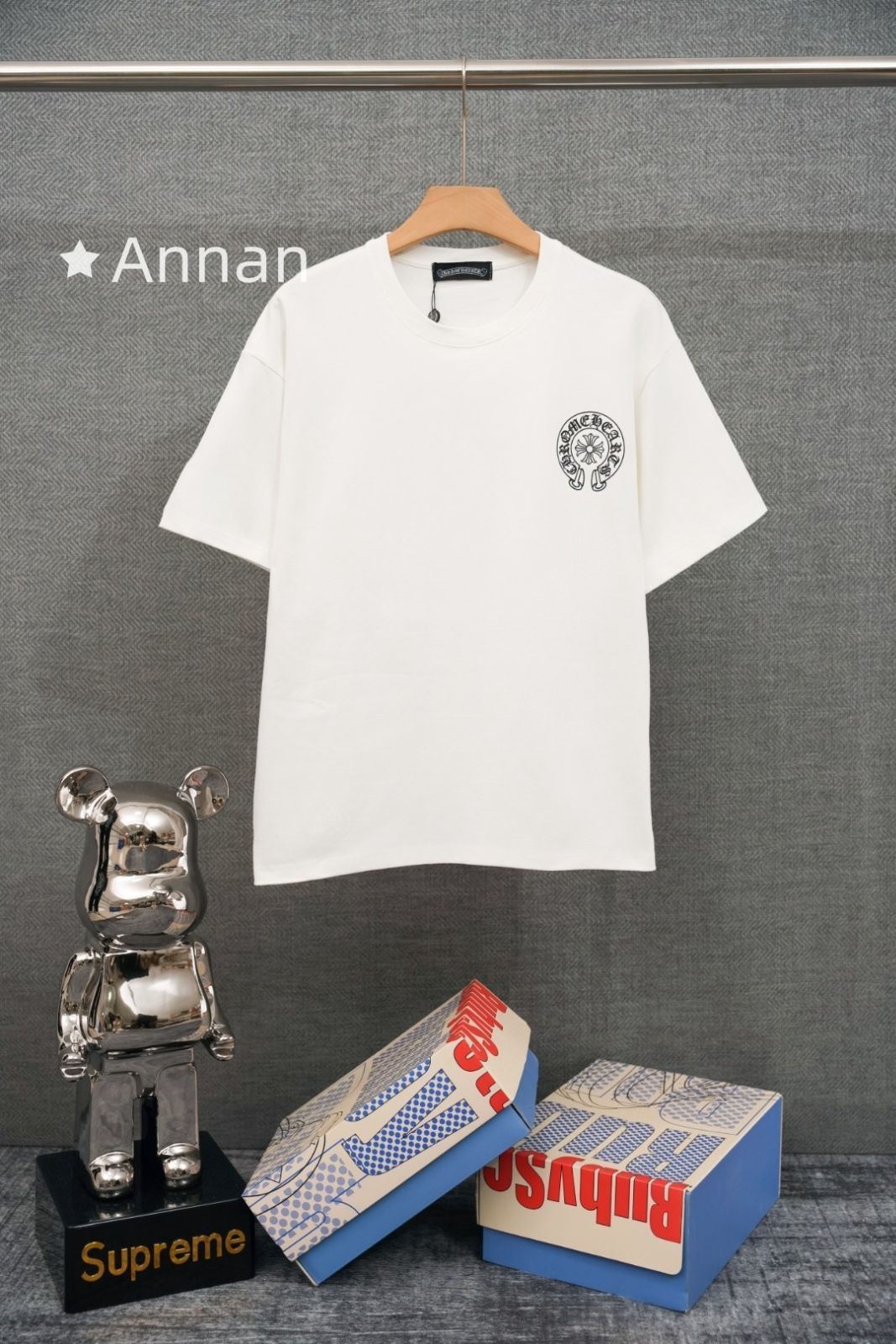 【極美品】【希少】美品CHROME HEARTS クロムハーツ Tシャツ　半袖　夏服　トップス 男女兼用