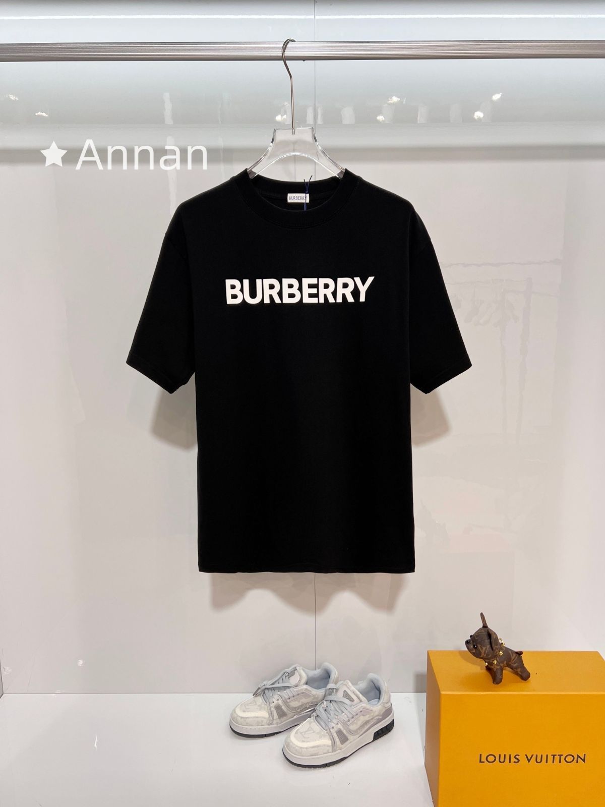 期間限定☆BURBERRY バーバリー Tシャツ　半袖　夏服　トップス 男女兼用