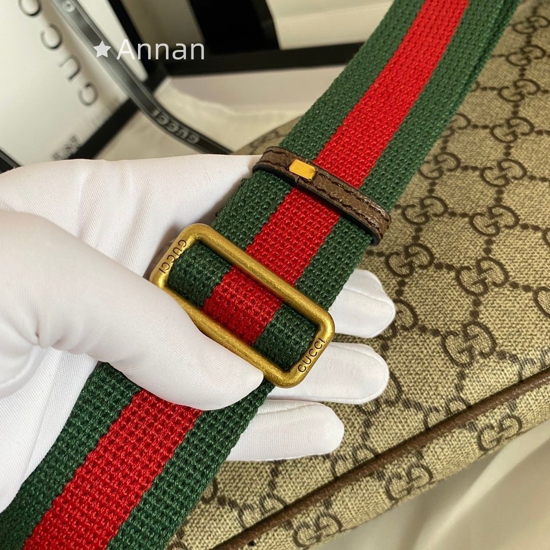 大人気 GUCCI グッチクーリエ ソフト GGスプリーム ボディバッグ エン