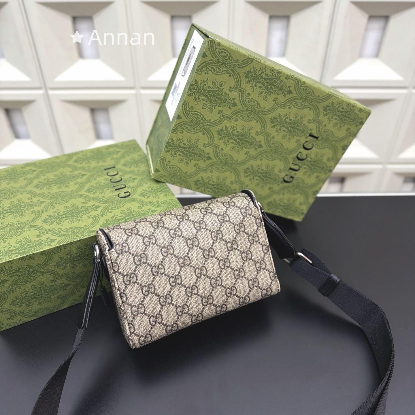 超美品値下げ メンズ GUCCI グッチ ショルダーバッグ - メルカリ