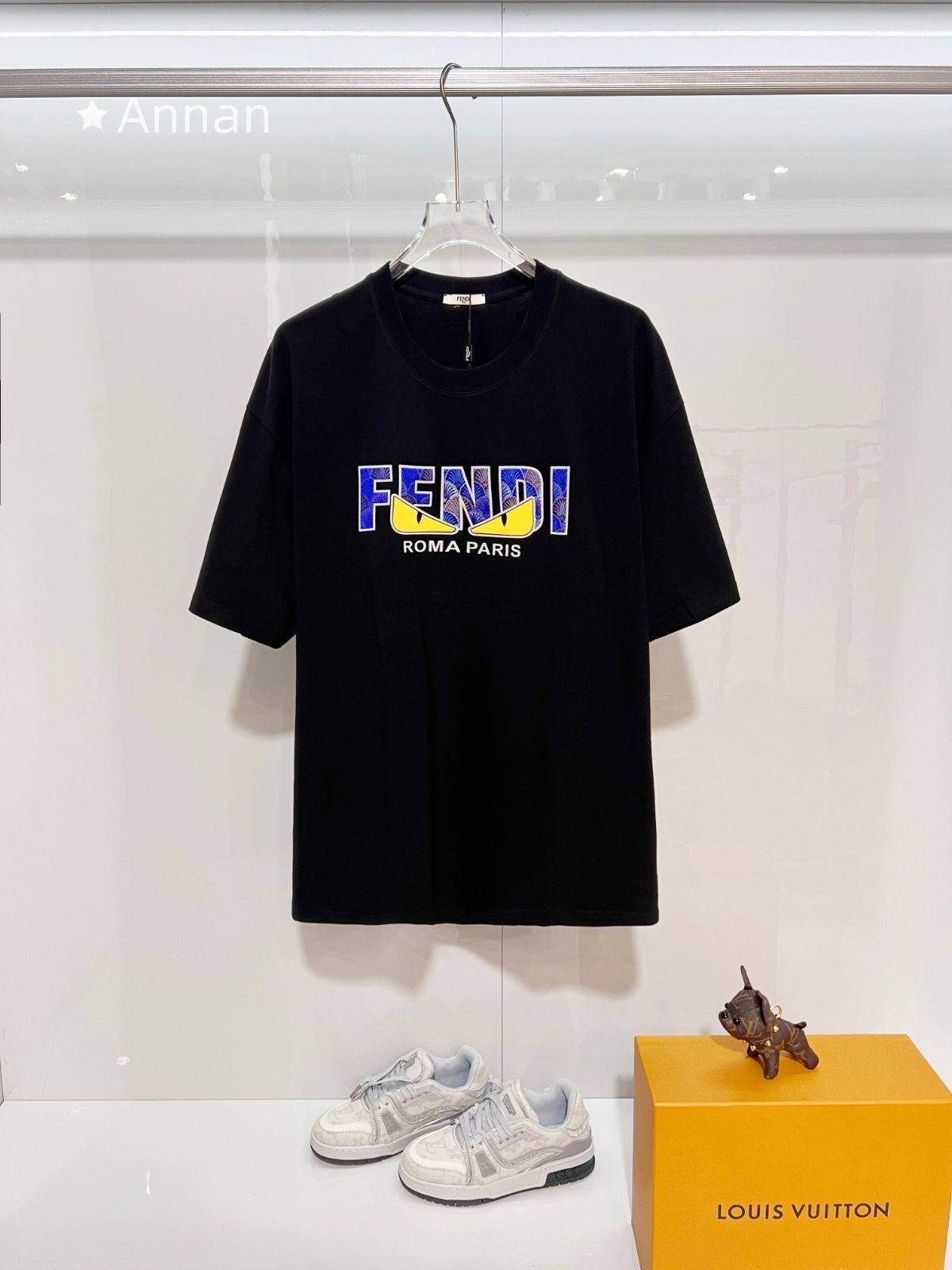 全新 限定価格 FENDI フェンディ Tシャツ　半袖　夏服　トップス 男女兼用