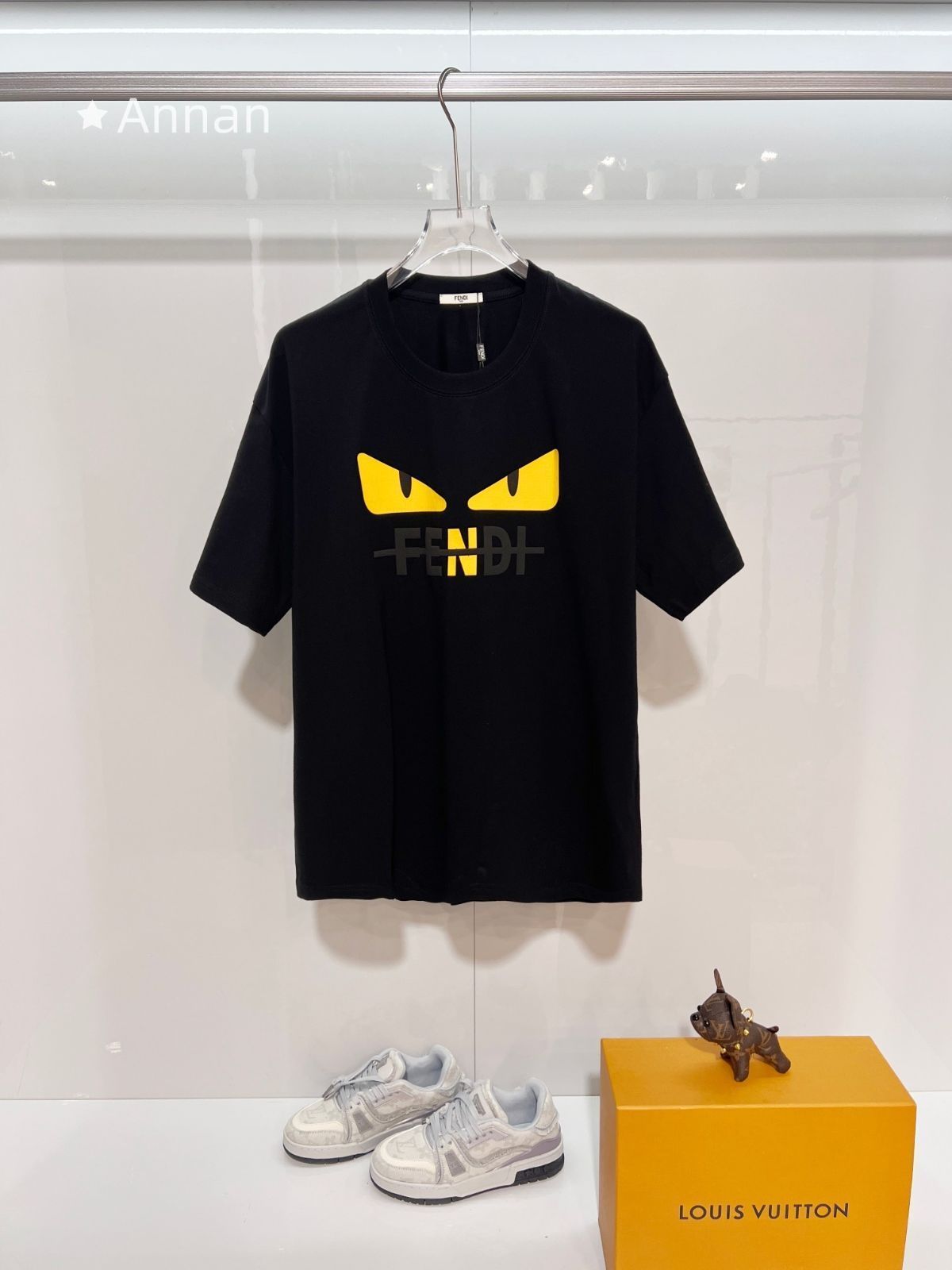送料込☆送料込☆ FENDI フェンディ Tシャツ　半袖　夏服　トップス 男女兼用