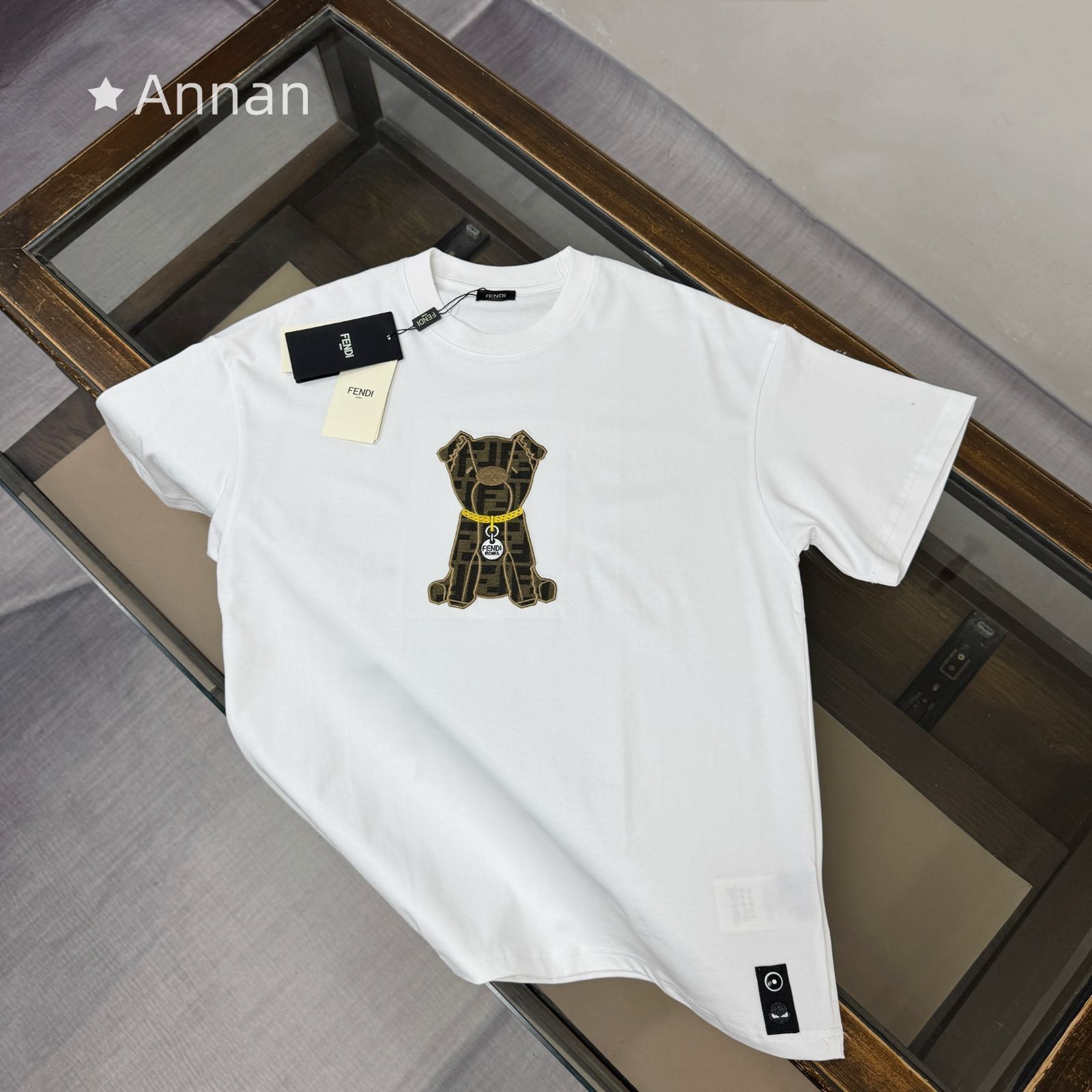新品 希少 超美品 FENDI フェンディ Tシャツ 半袖 夏服 トップス 男女兼用