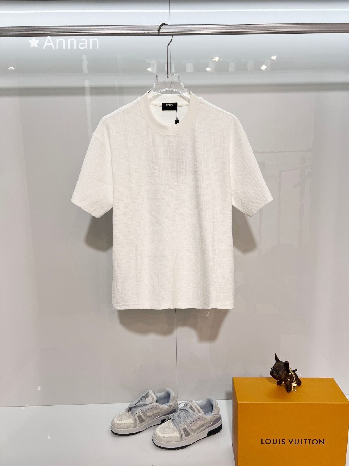 洒落 美品 ★★ FENDI フェンディ Tシャツ 半袖 夏服 トップス 男女兼用