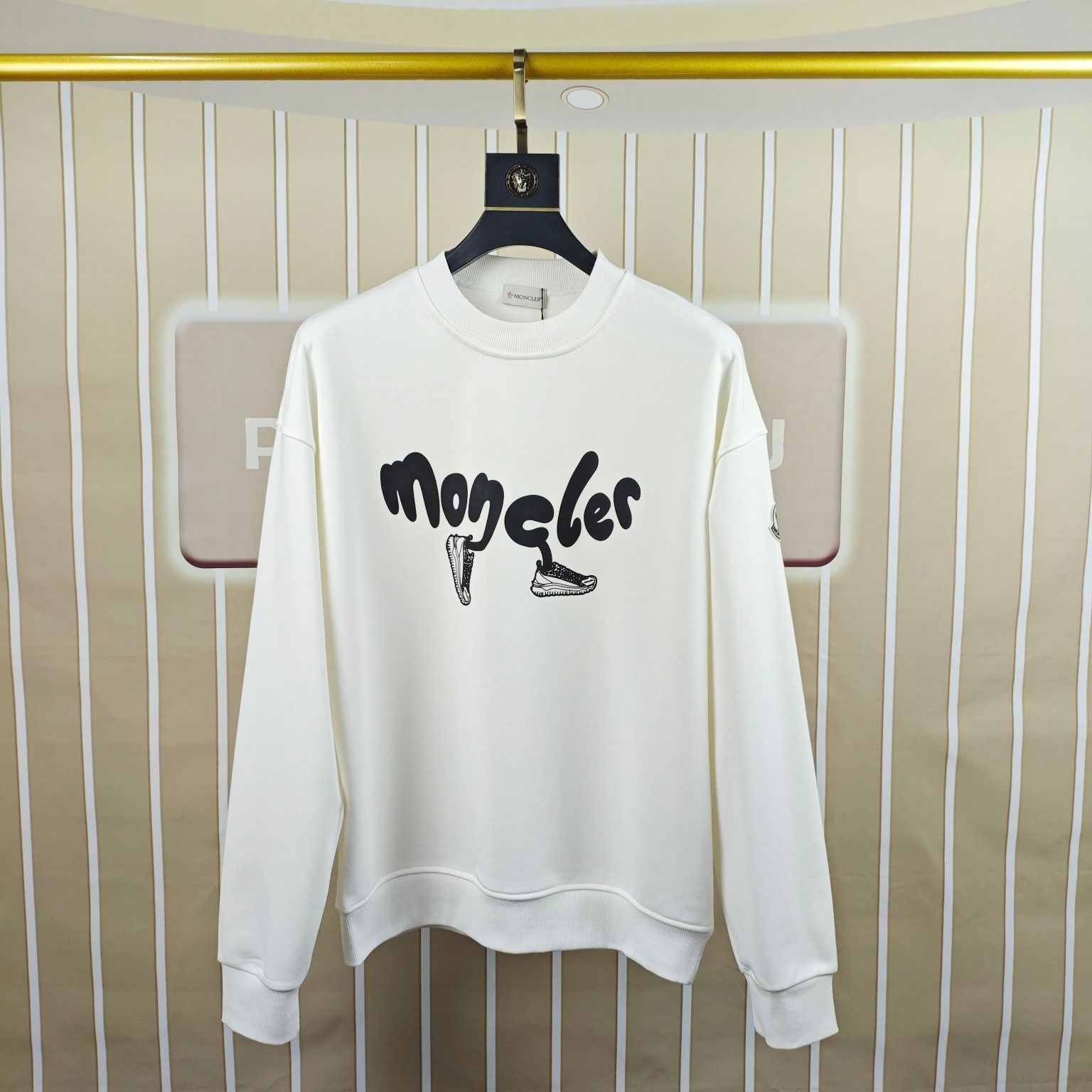 送料無料 超美品 新品！新品 新品 タグ付 MONCLER モンクレール パーカー 長袖Tシャツ トップス シンプルフード付きパーカー ユニセックス