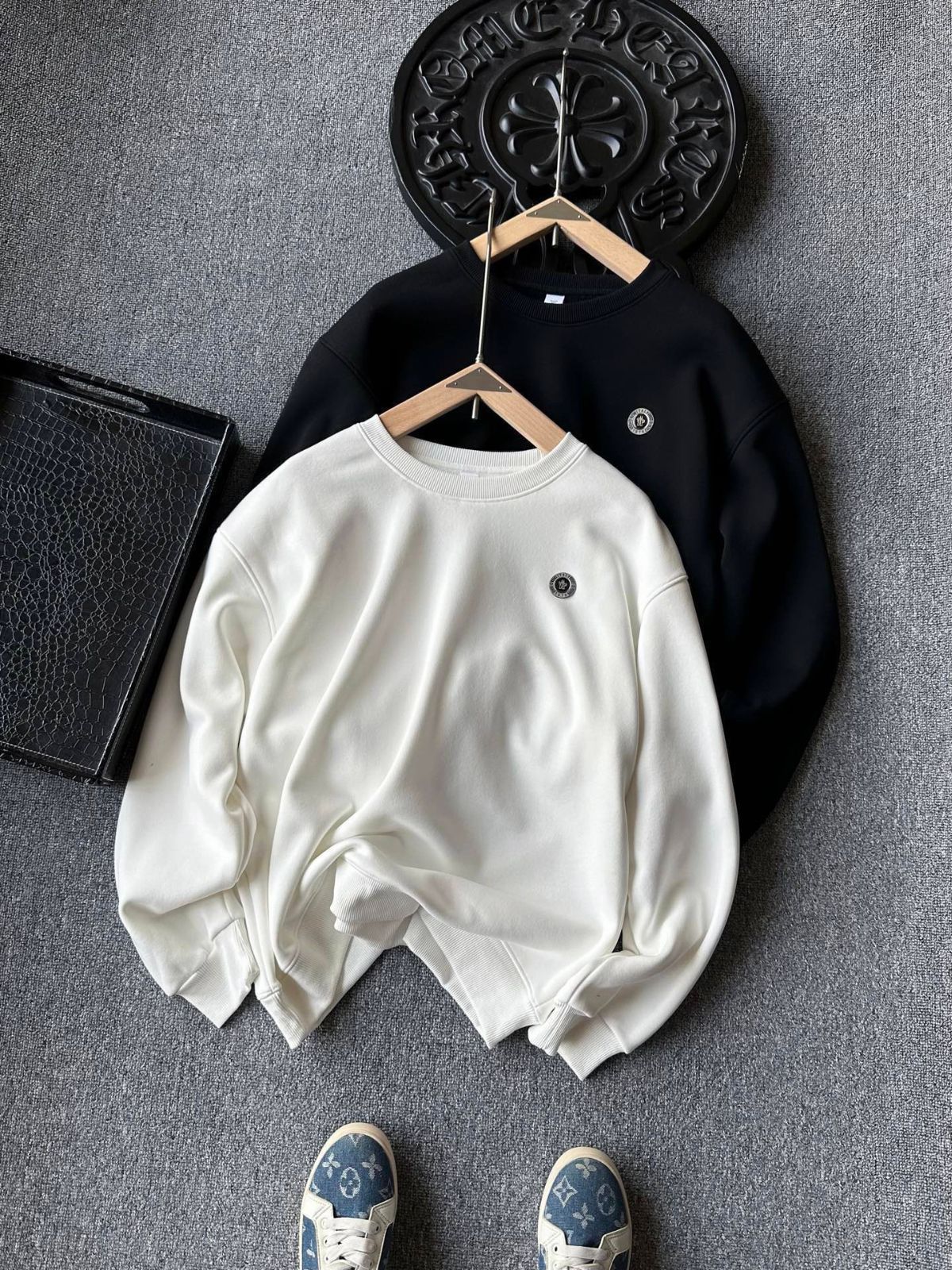 状態良 新品 新品 タグ付 MONCLER モンクレール パーカー 長袖Tシャツ トップス シンプルフード付きパーカー ユニセックス