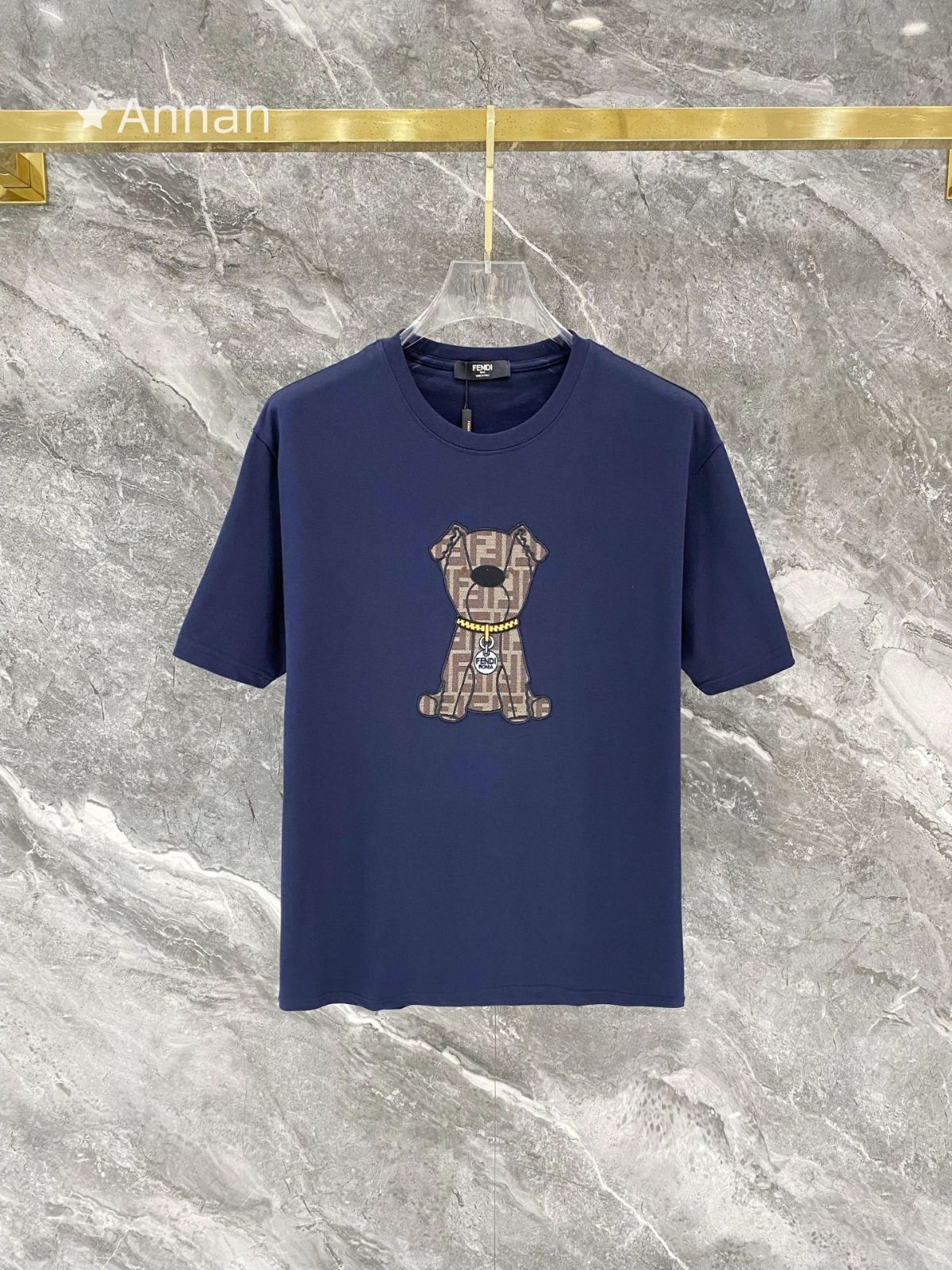 本日限定 ★★ 新品！FENDI フェンディ 　半袖　夏服　トップス 男女兼用