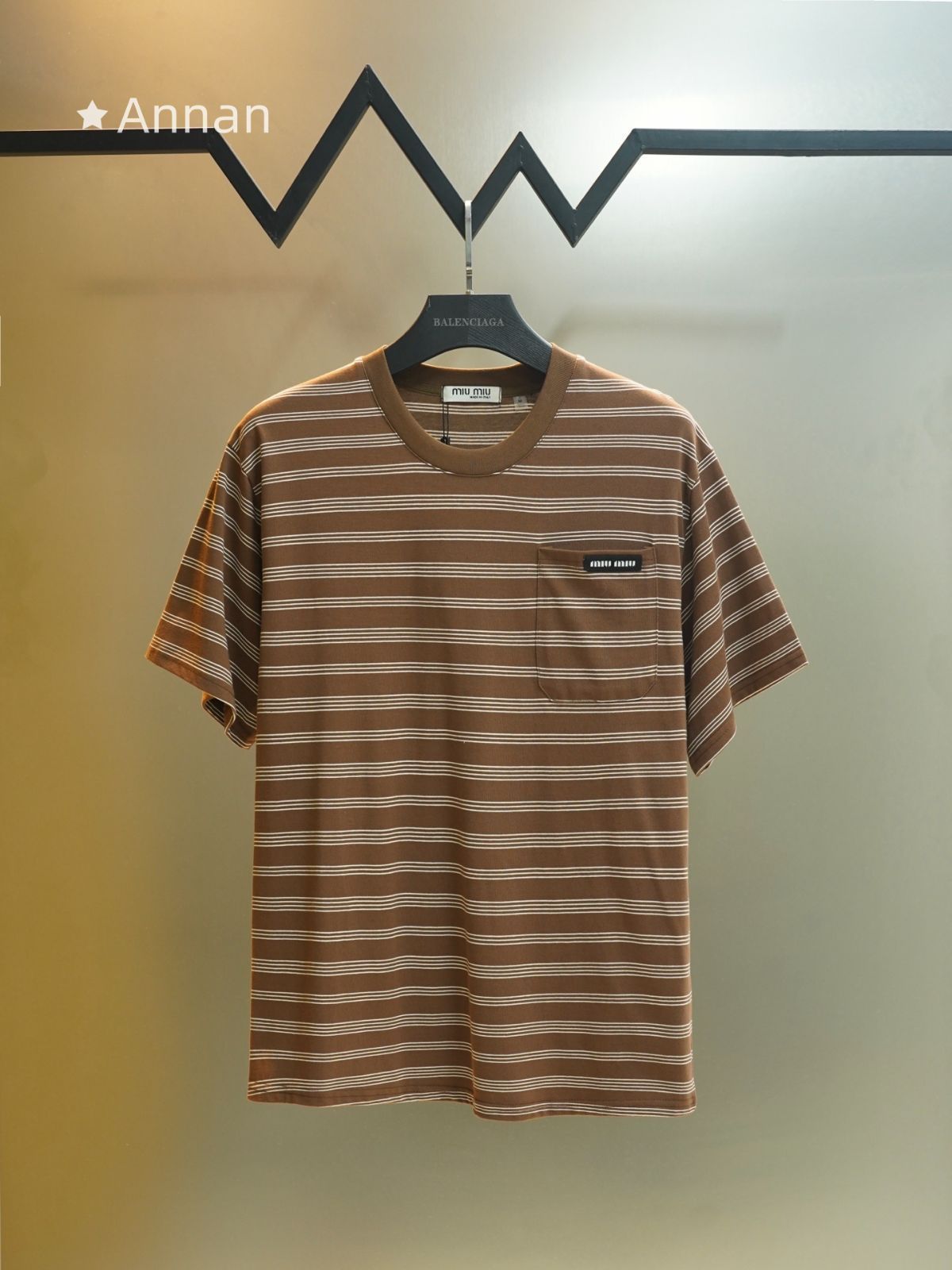 高級 人気商品MIUMIU ミュウミュウ Tシャツ 半袖 夏服 トップス 男女兼用
