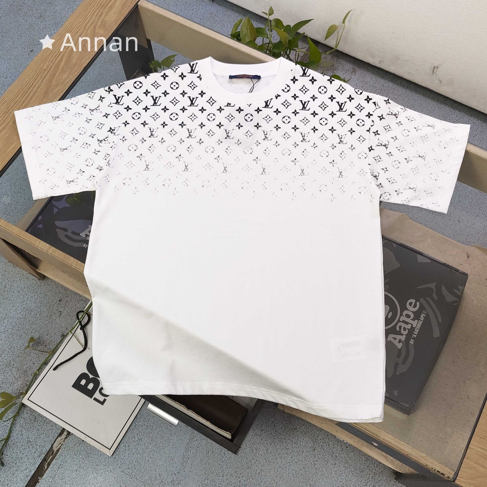良品 ★★ 新品！LV LOUIS VUITTON ルイヴィトン 　半袖　夏服　トップス 男女兼用