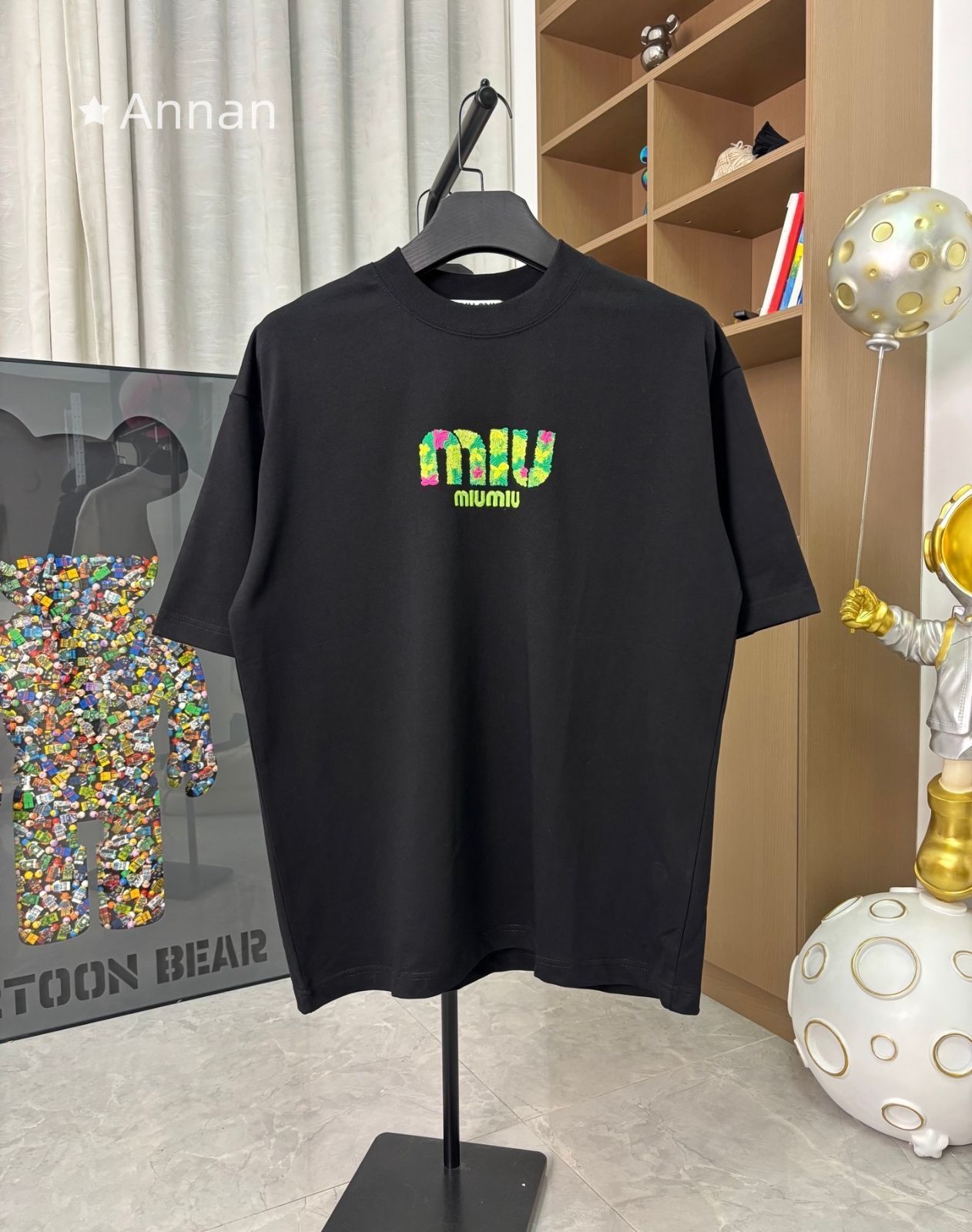 新品同様 人気 人気商品MIUMIU ミュウミュウ Tシャツ　半袖　夏服　トップス 男女兼用
