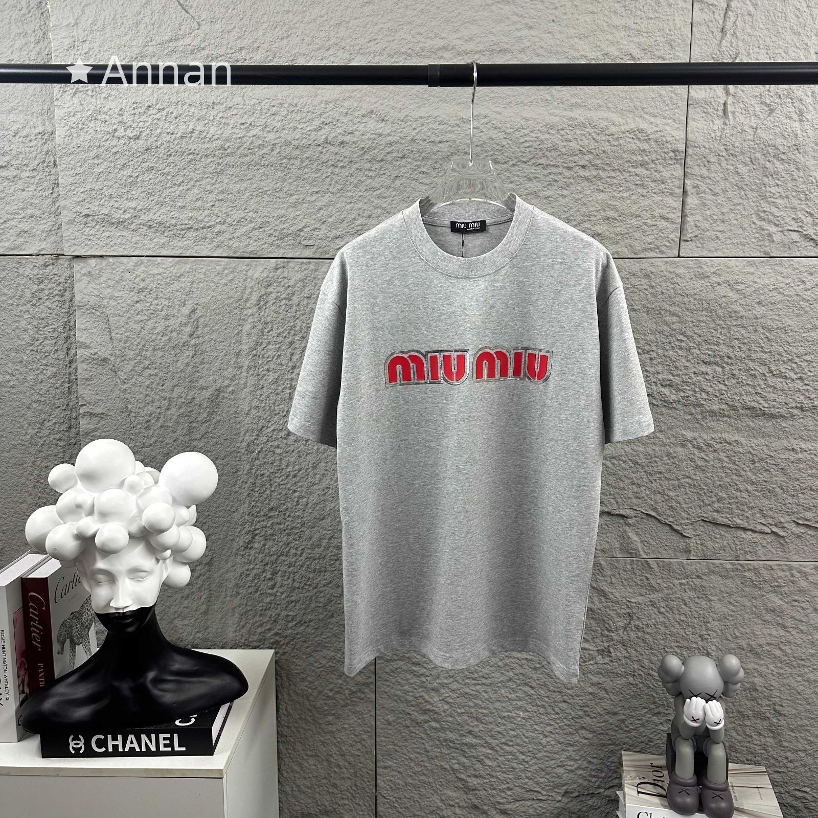 超極SSS美品 MIUMIU ミュウミュウ Tシャツ 半袖 夏服 トップス 男女兼用