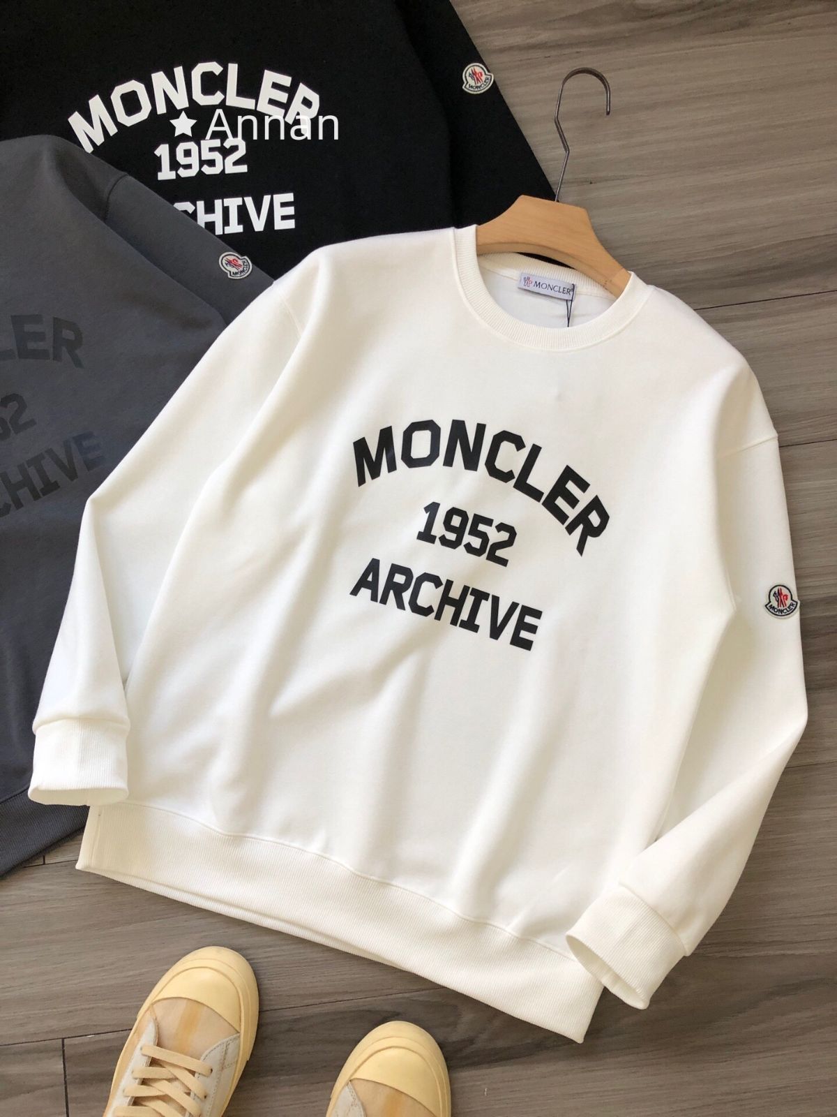 美品 期間限定☆ 新品 タグ付 MONCLER モンクレール パーカー 長袖Tシャツ トップス シンプルフード付きパーカー ユニセックス