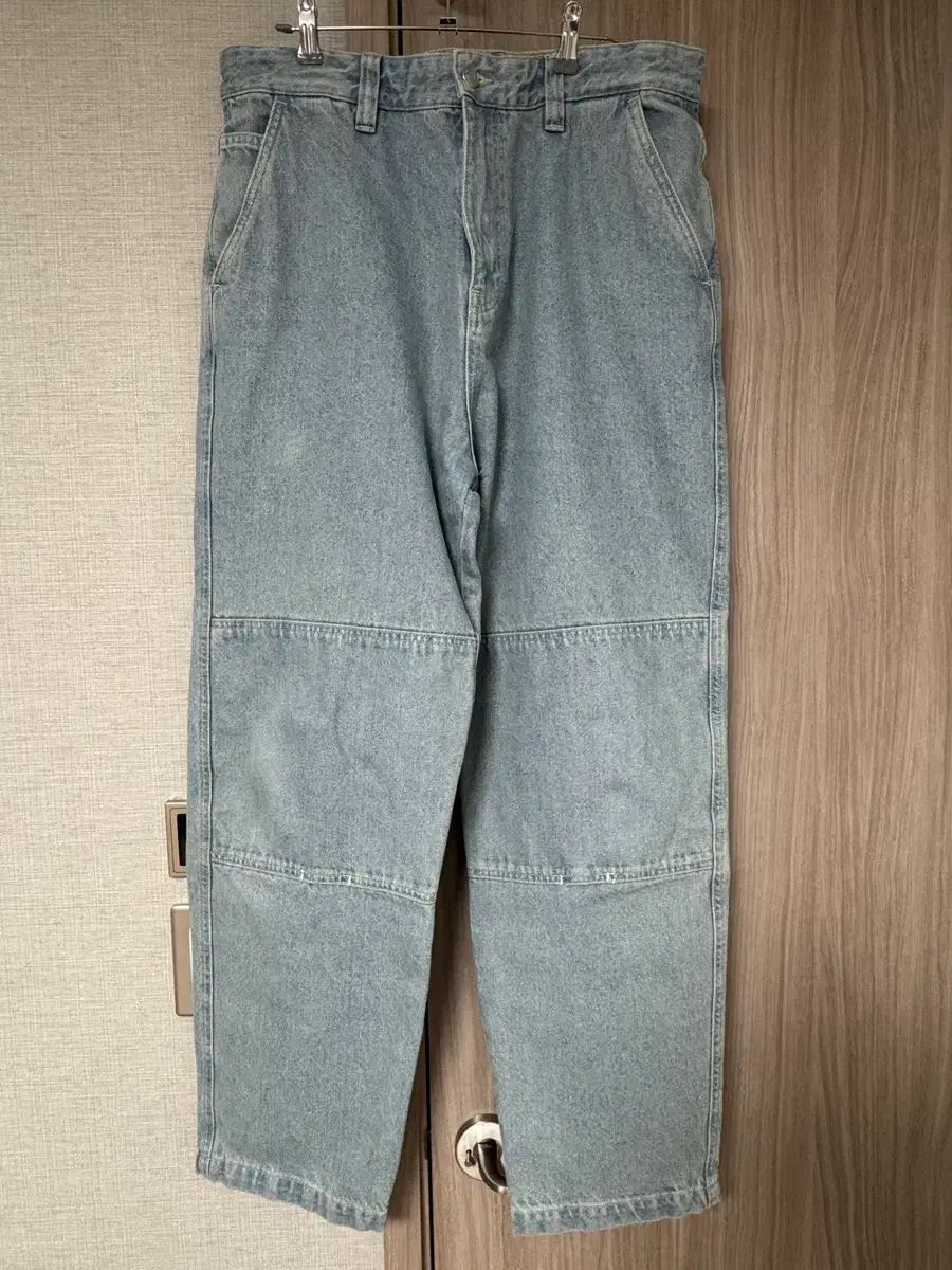 STUSSY デニム ダブルニー パンツ ストーンウォッシュ