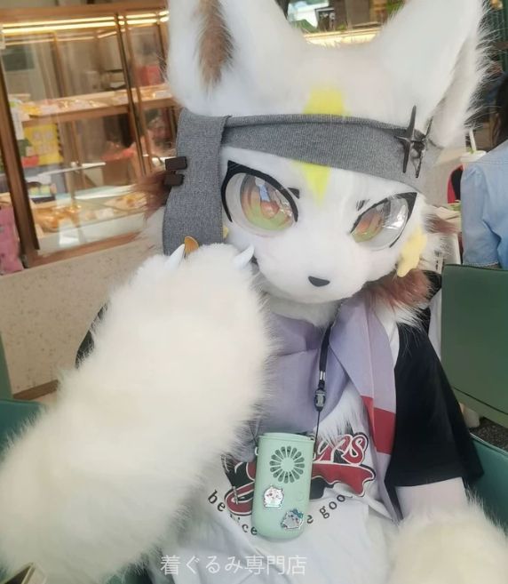 狼　犬　猫　着ぐるみ ヘッド全頭　ヘッド ケモノ ファースーツ ぬいぐるみ コスプレ コスチューム Kurumi 一点物 D7