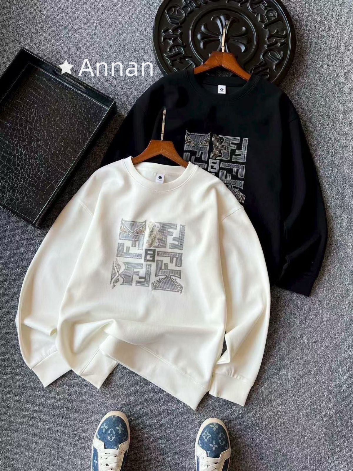 美品 本日特価 新品 タグ付 FENDI フェンディ パーカー シンプルフード付きパーカー ユニセックス