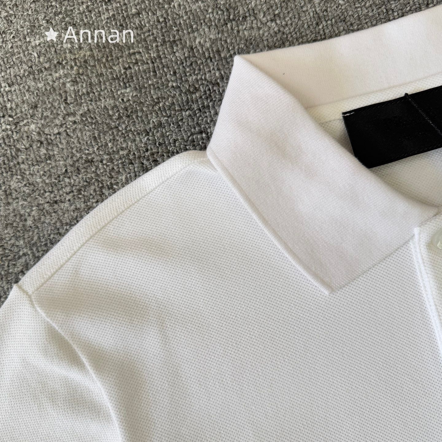 最終値下げ 美品新品 タグ付 PRADA プラダ ポロシャツ 半袖シャツ POLO メンズ レディース ユニセックス カジュアル 最終値下げ 美品新品 タグ付 PRADA プラダ ポロシャツ 半袖シャツ POLO メンズ レディース ユニセックス カジュアル