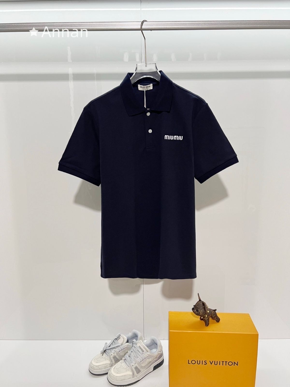 お洒落 極美品 新品 タグ付 MIUMIU ミュウミュウ ポロシャツ 半袖シャツ POLO メンズ レディース ユニセックス カジュアル
