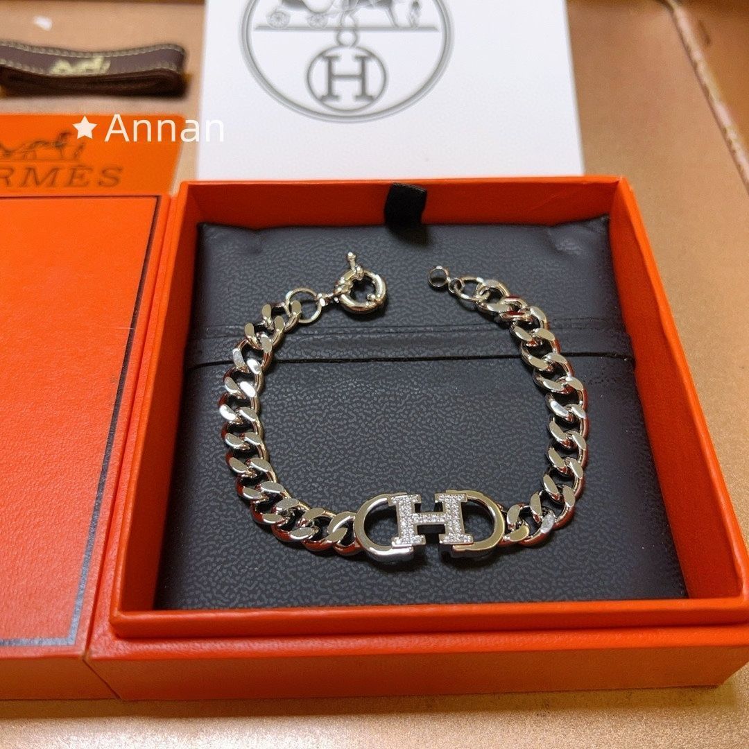 【未使用品】最終値下げ新品！新品 HERMES エルメス ブレスレット バングル リストバンド メンズ 結婚式 卒業式 清楚 イベント 入学式
