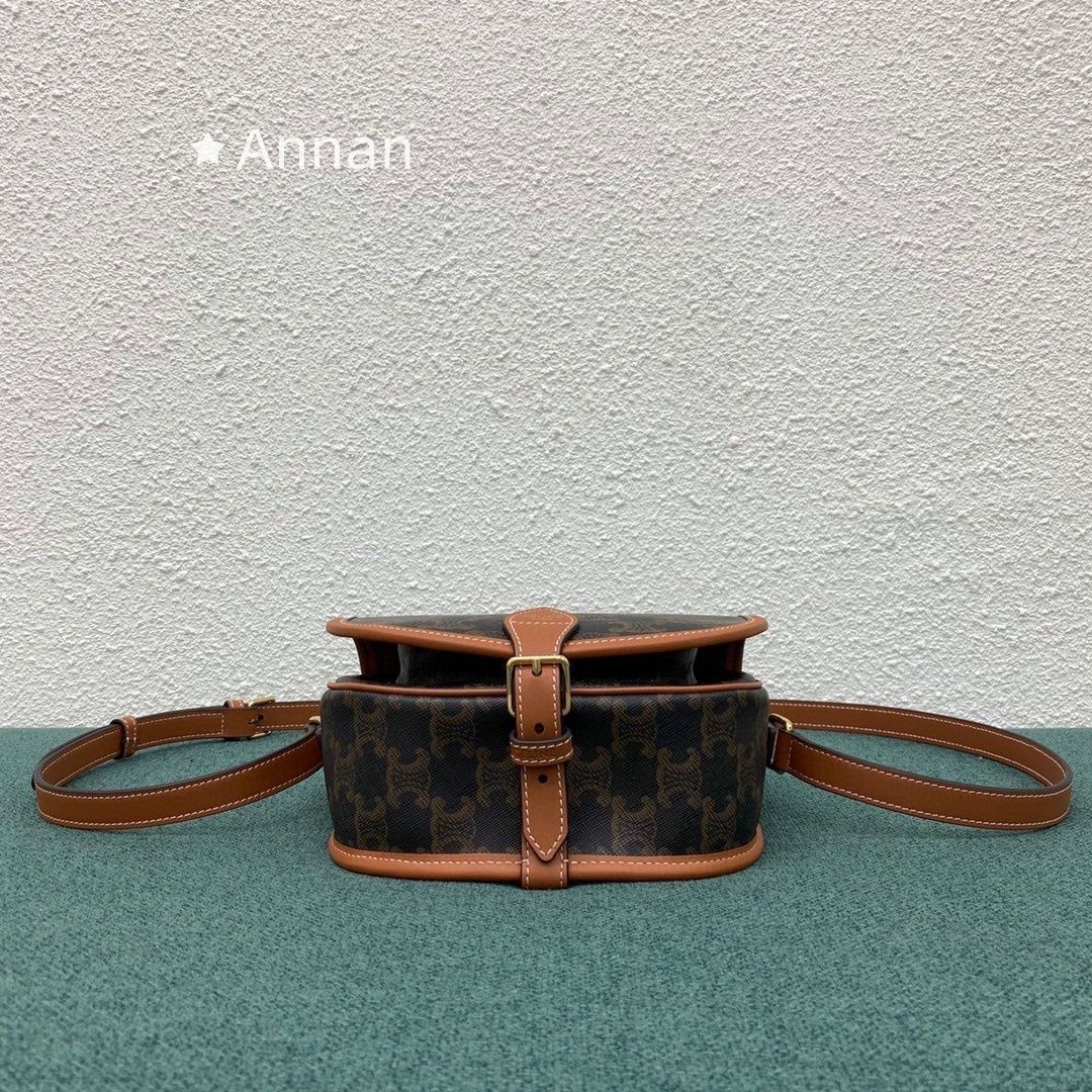 未使用に近い 美品★ 新品 LV LOUIS VUITTON ルイヴィトン Tシャツ　半袖　夏服　トップス 男女兼用