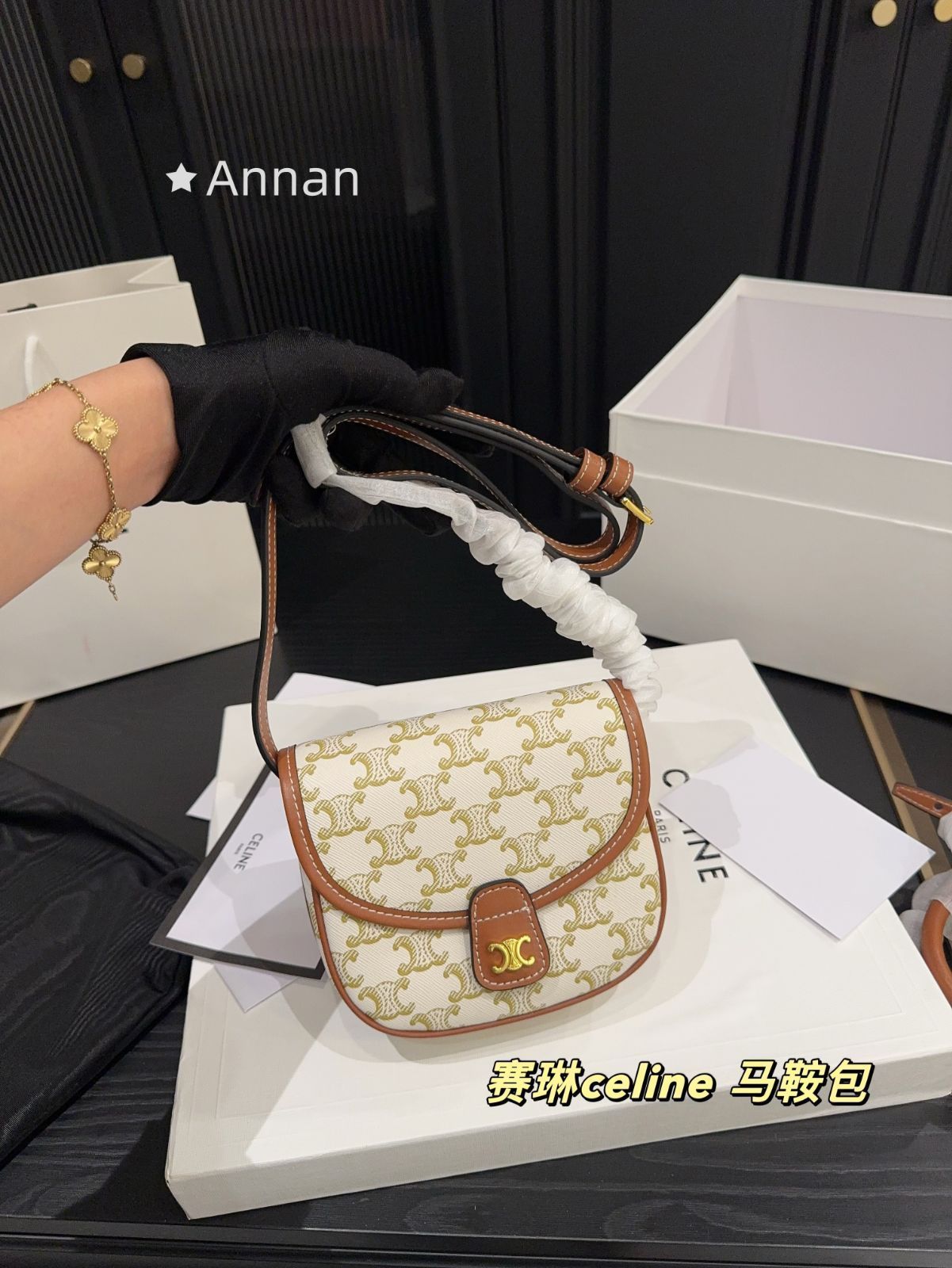 激レア 本日特価 美品★極美品 新品 GUCCI グッチ Tシャツ 半袖 夏服 トップス 男女兼用 激レア 本日特価 美品★極美品 新品 GUCCI グッチ Tシャツ 半袖 夏服 トップス 男女兼用