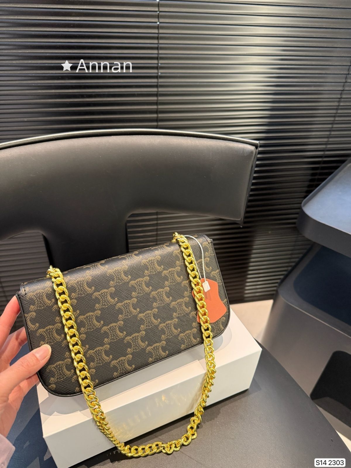美品★極新品 GUCCI グッチ Tシャツ 半袖 夏服 トップス 男女兼用 美品★極新品 GUCCI グッチ Tシャツ 半袖 夏服 トップス 男女兼用