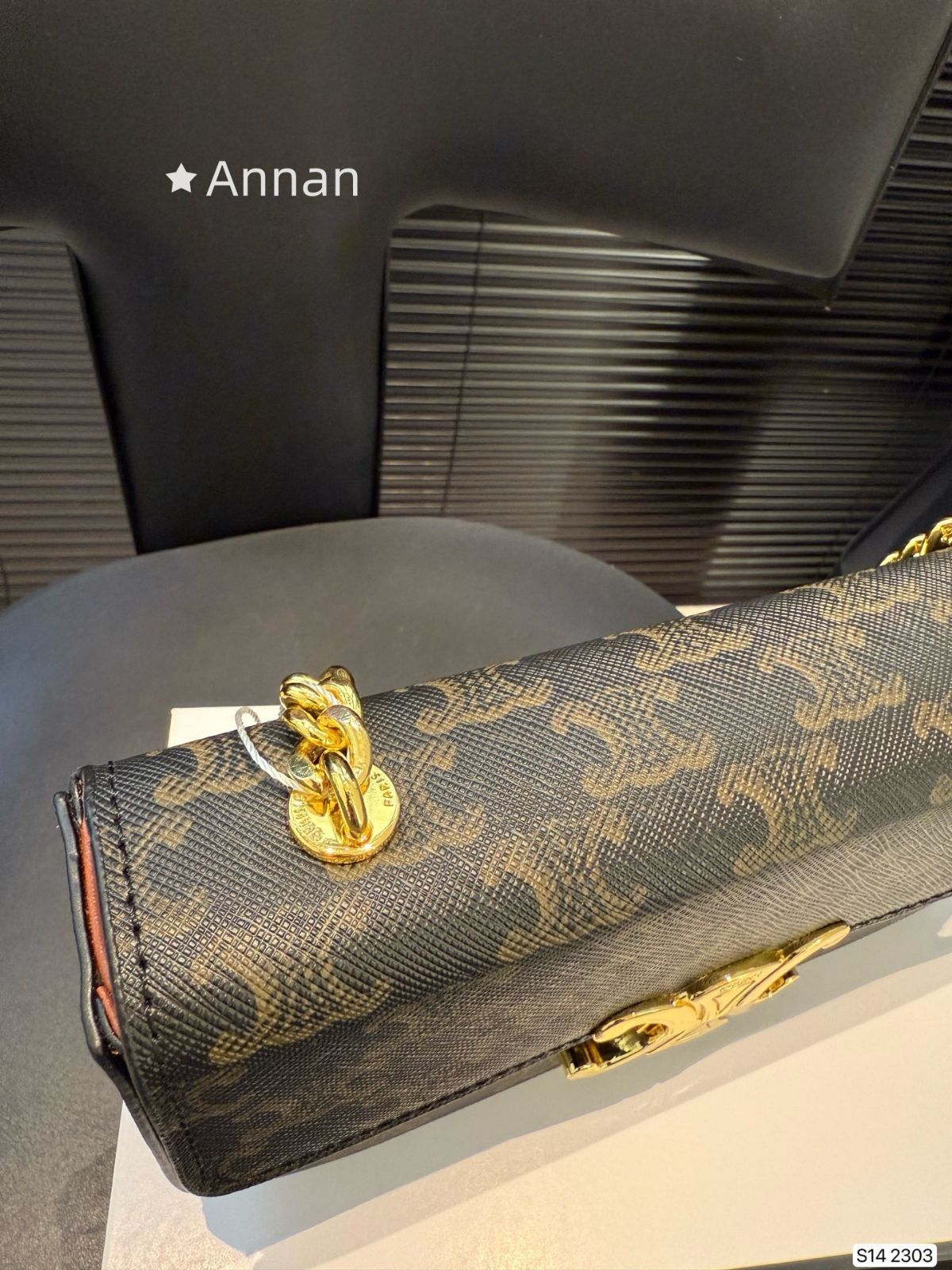 美品★極新品 GUCCI グッチ Tシャツ 半袖 夏服 トップス 男女兼用 美品★極新品 GUCCI グッチ Tシャツ 半袖 夏服 トップス 男女兼用