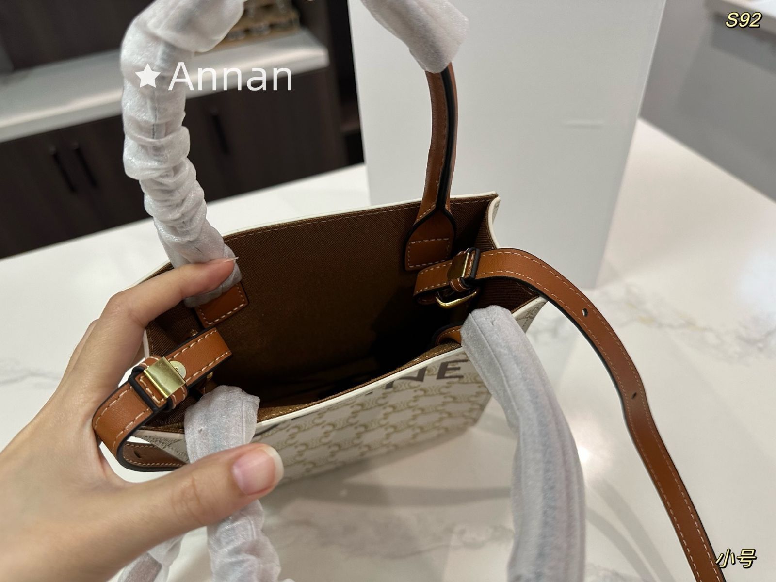 人気 新品 GUCCI グッチ Tシャツ　半袖　夏服　トップス 男女兼用