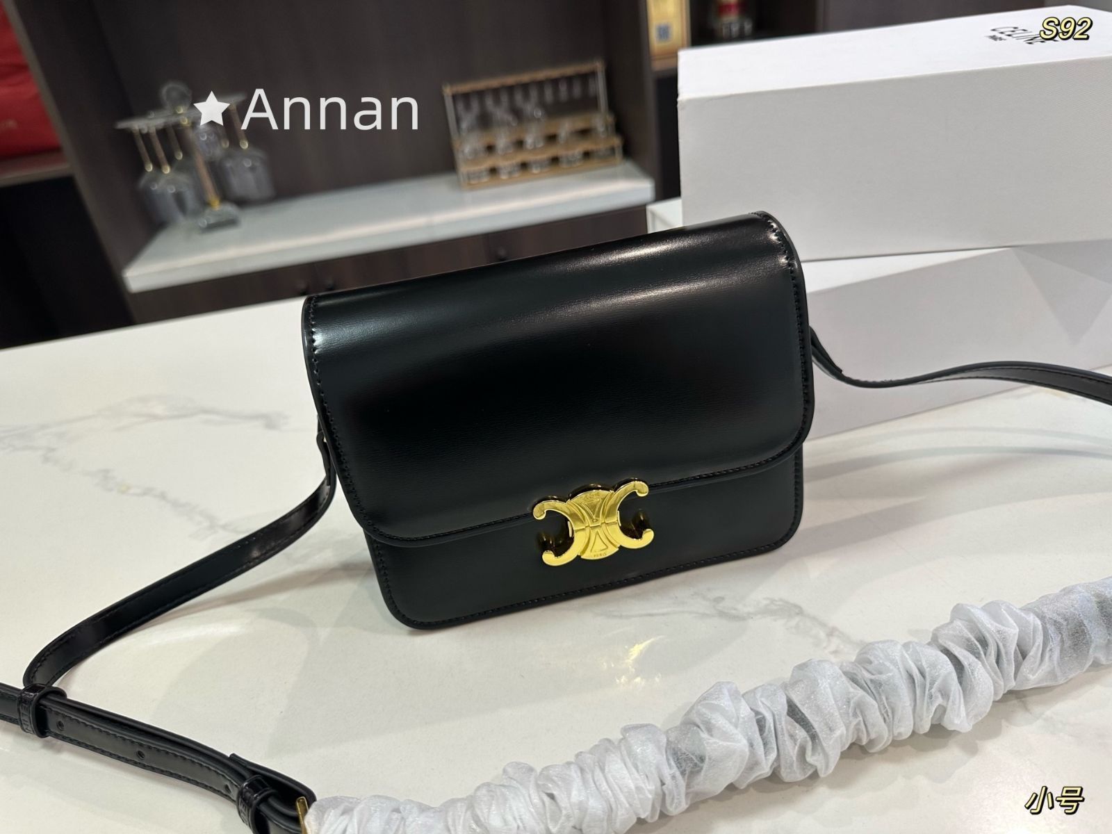 送料込☆ 超新品 GUCCI グッチ Tシャツ 半袖 夏服 トップス 男女兼用 送料込☆ 超新品 GUCCI グッチ Tシャツ 半袖 夏服 トップス 男女兼用