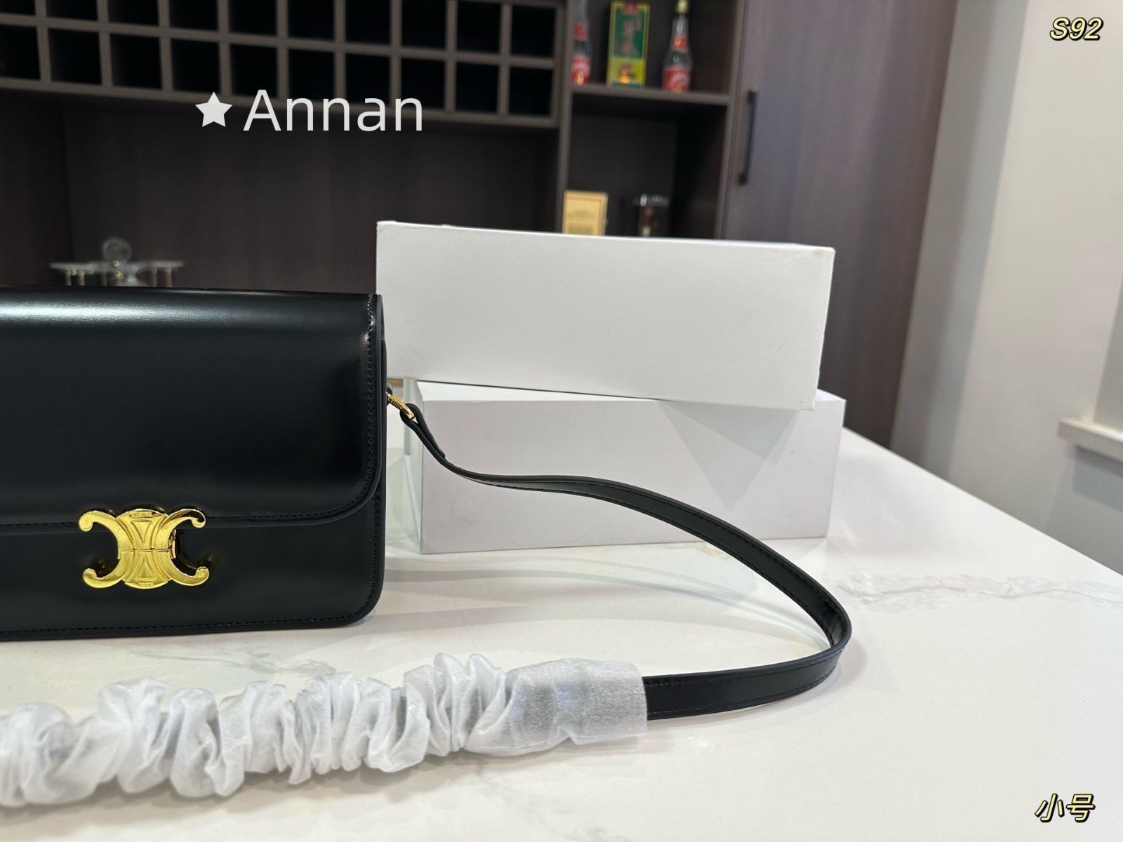送料込☆ 超新品 GUCCI グッチ Tシャツ 半袖 夏服 トップス 男女兼用 送料込☆ 超新品 GUCCI グッチ Tシャツ 半袖 夏服 トップス 男女兼用