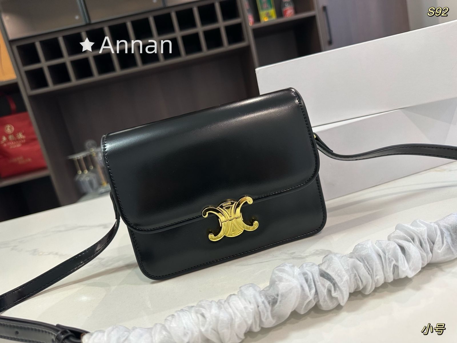 送料込☆ 超新品 GUCCI グッチ Tシャツ 半袖 夏服 トップス 男女兼用 送料込☆ 超新品 GUCCI グッチ Tシャツ 半袖 夏服 トップス 男女兼用