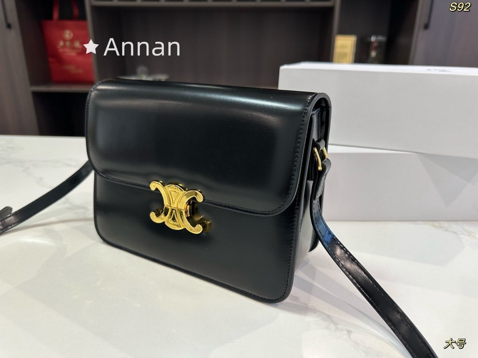 激レア 新品 GUCCI グッチ Tシャツ　半袖　夏服　トップス 男女兼用
