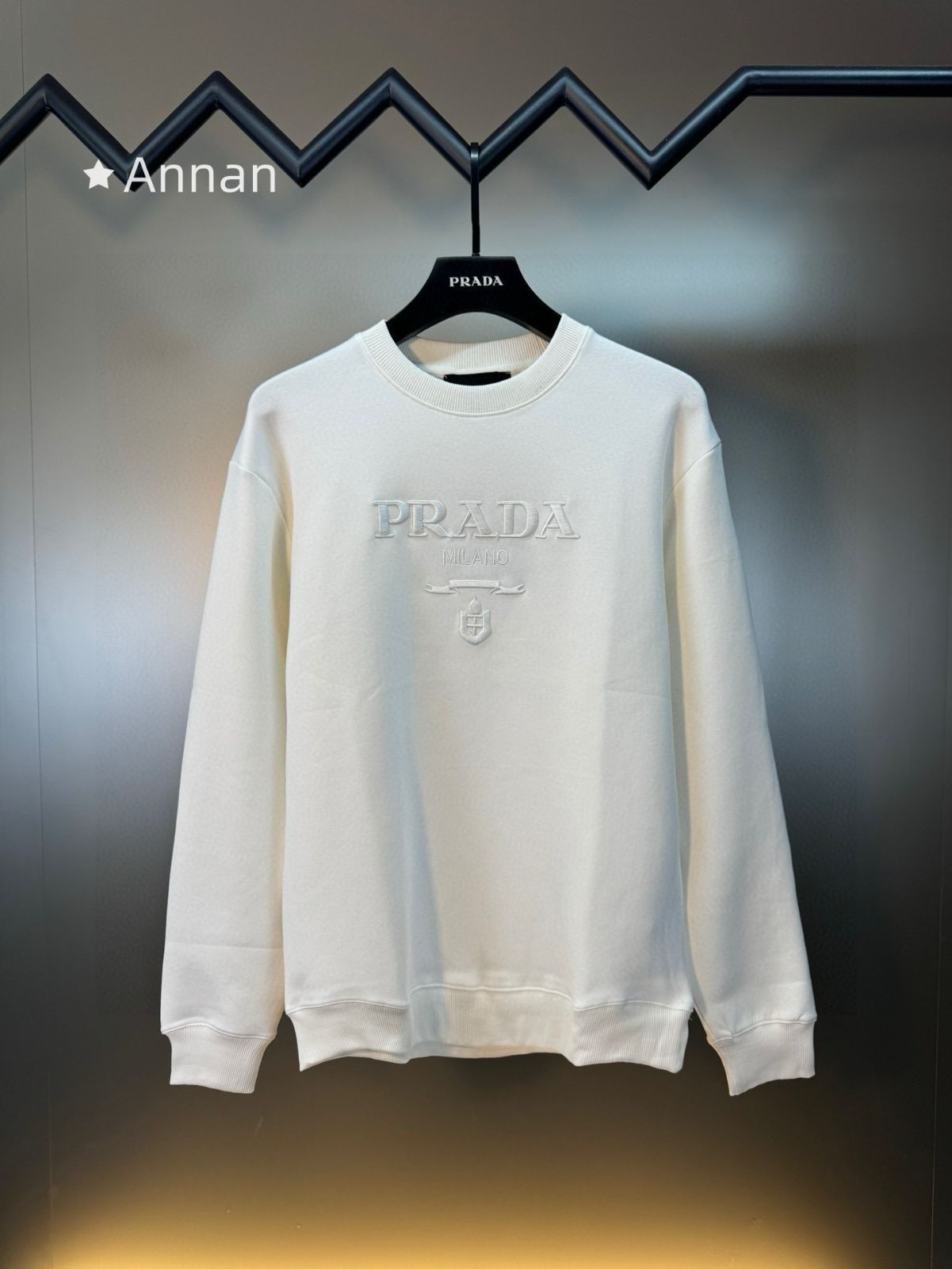 限界 超美品 最終値下げ 新品 タグ付 PRADA プラダ パーカー 長袖Tシャツ トップス シンプルフード付きパーカー ユニセックス