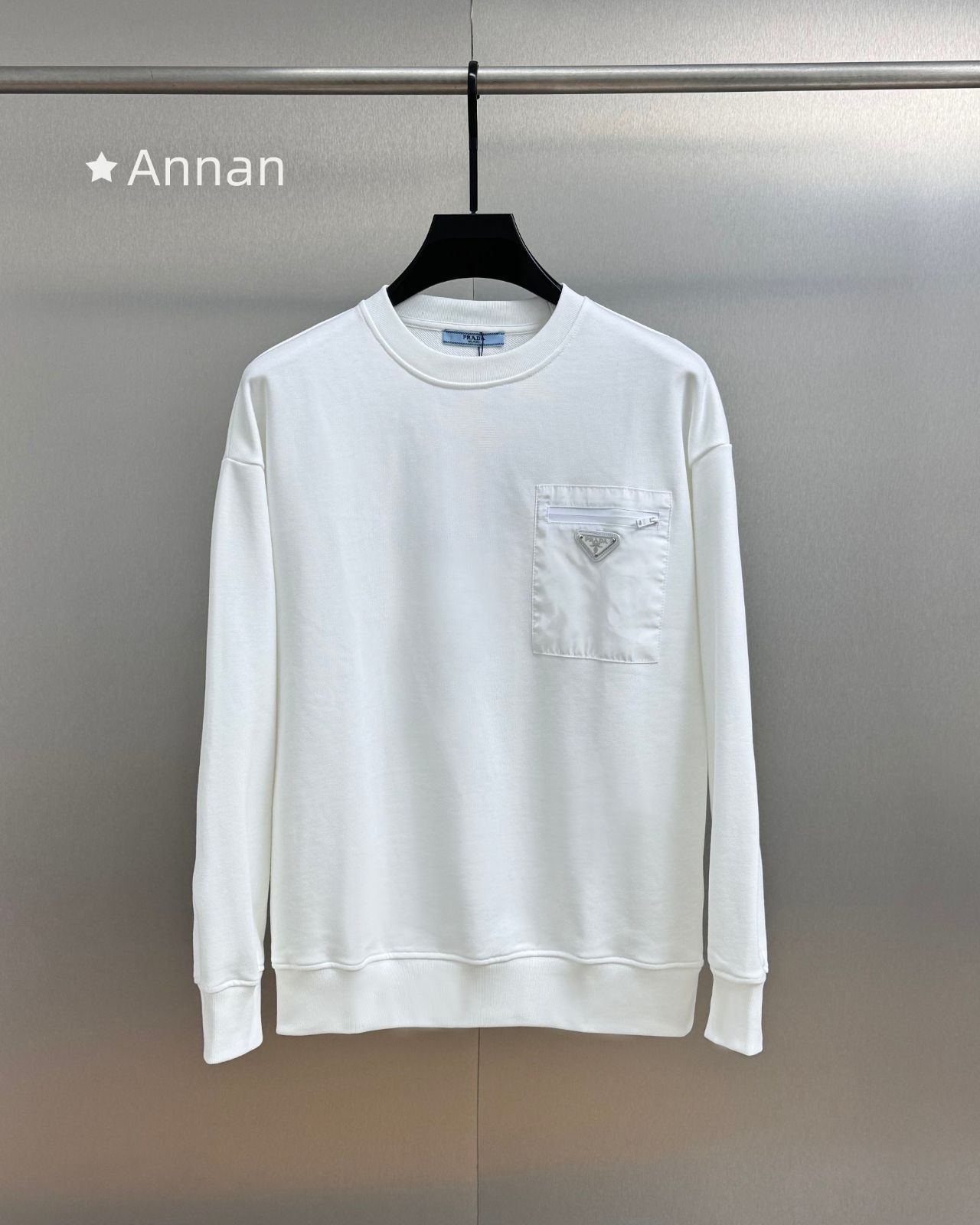 【限定】送料無料 新品 タグ付 PRADA プラダ パーカー 長袖Tシャツ トップス シンプルフード付きパーカー ユニセックス