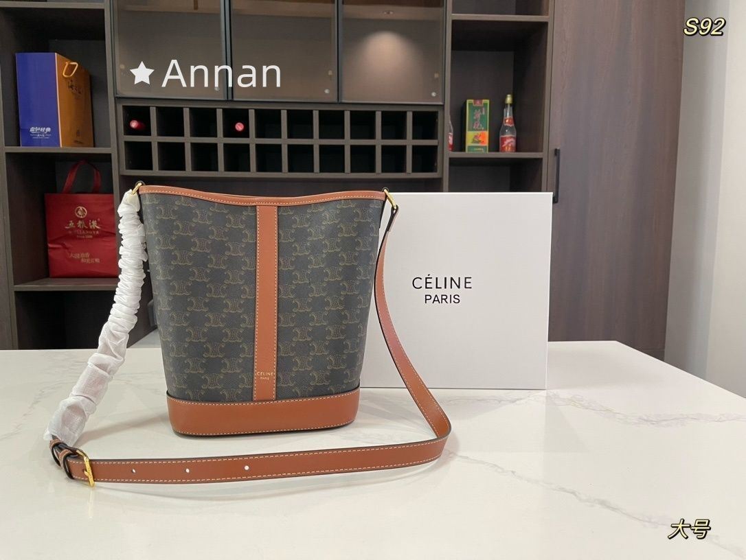 送料込☆送料込☆ 超美品レディース CELINE セリーヌ ショルダーバッグ