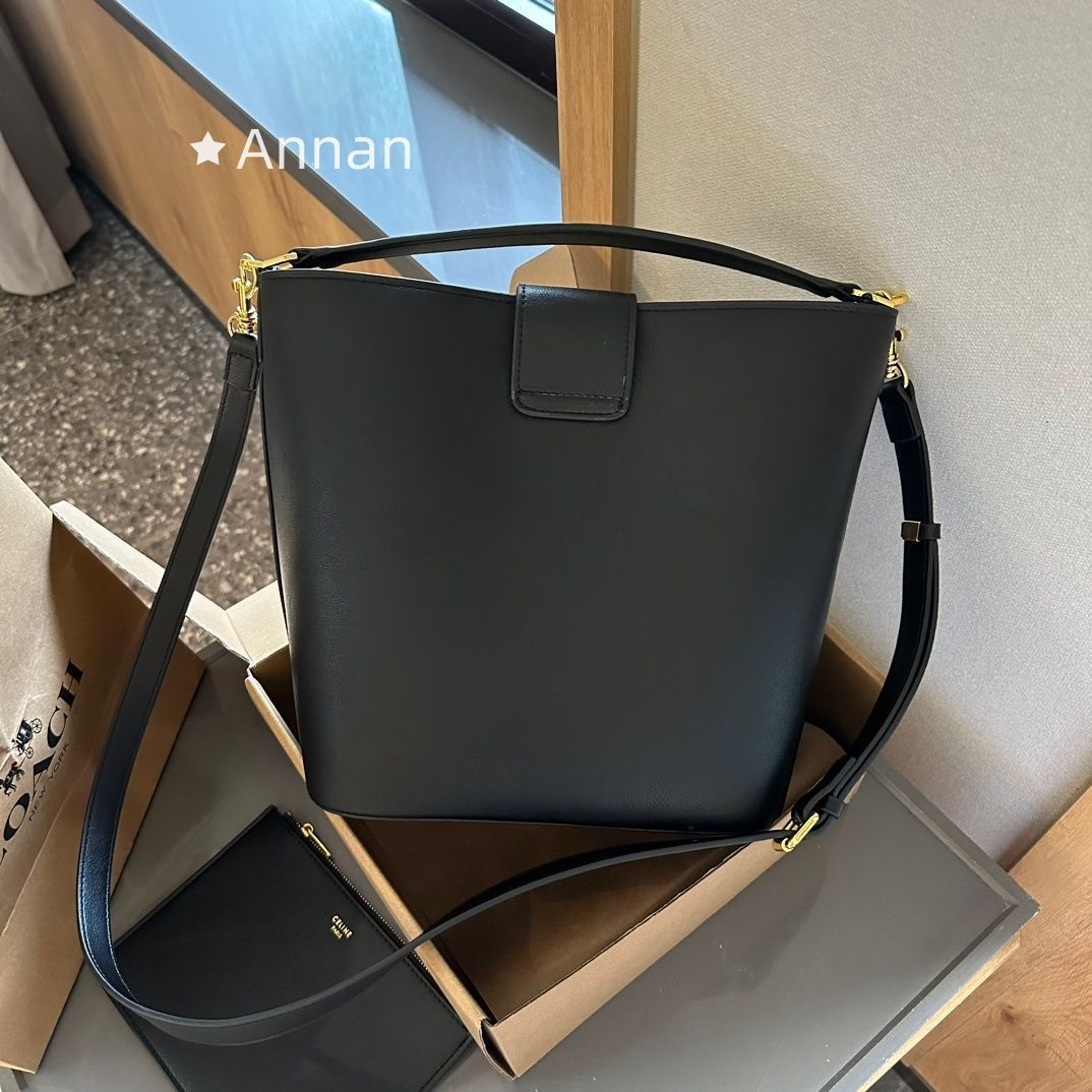 新品 希少 超美品 BALENCIAGA バレンシアガ Tシャツ 半袖 夏服 トップス 男女兼用 新品 希少 超美品 BALENCIAGA バレンシアガ Tシャツ 半袖 夏服 トップス 男女兼用