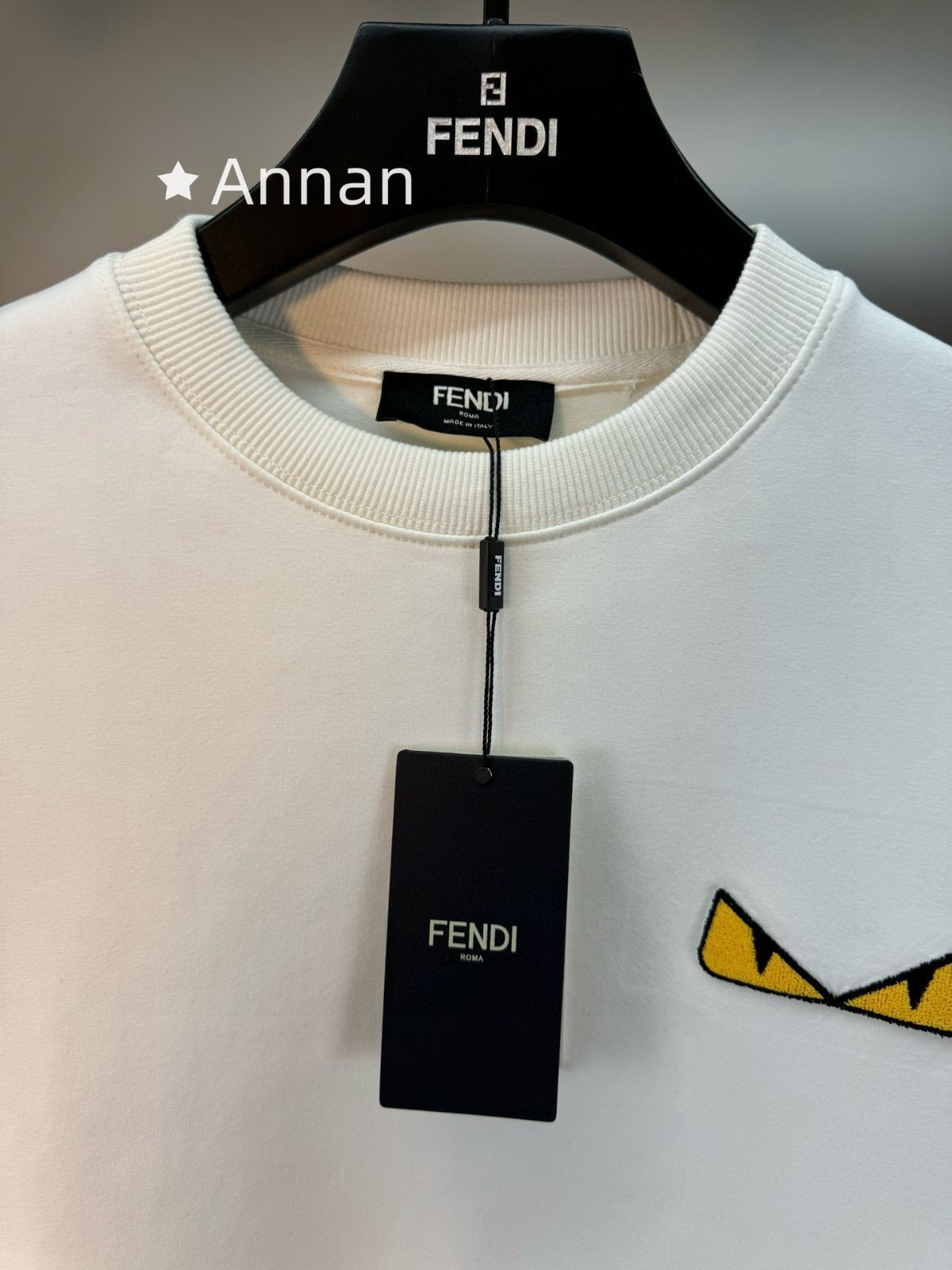 状態良 新品 期間限定☆ 新品 タグ付 FENDI フェンディ パーカー シンプルフード付きパーカー ユニセックス 状態良 新品 期間限定☆ 新品 タグ付 FENDI フェンディ パーカー シンプルフード付きパーカー ユニセックス