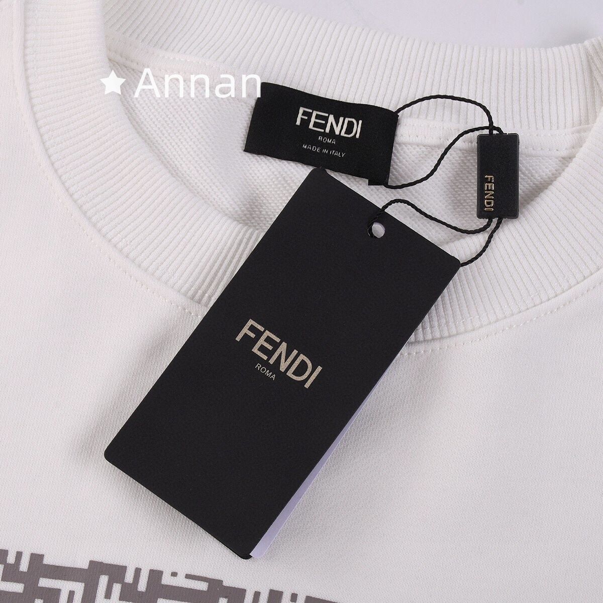 送料無料 本日特価 新品 タグ付 FENDI フェンディ パーカー シンプルフード付きパーカー ユニセックス