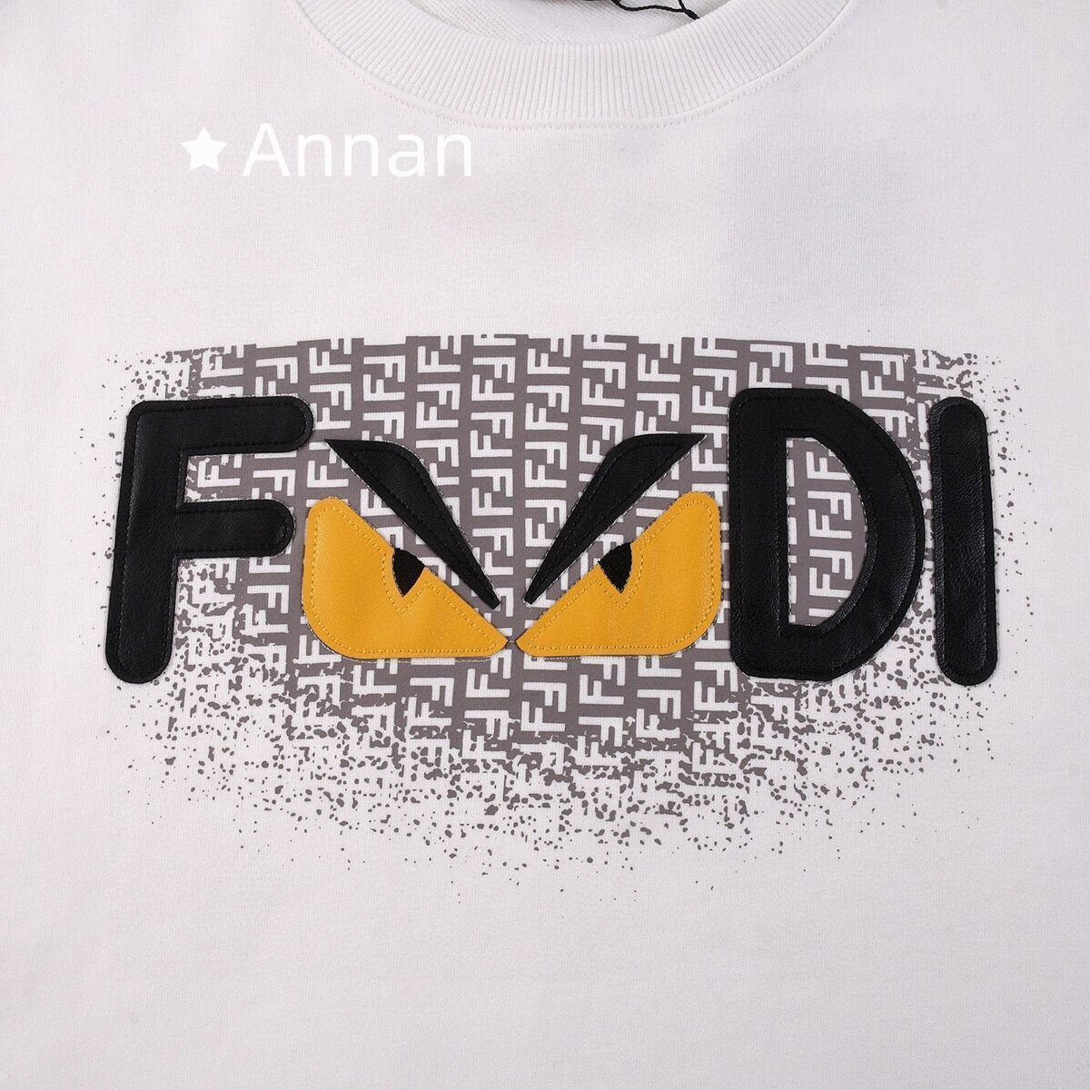 送料無料 本日特価 新品 タグ付 FENDI フェンディ パーカー シンプルフード付きパーカー ユニセックス