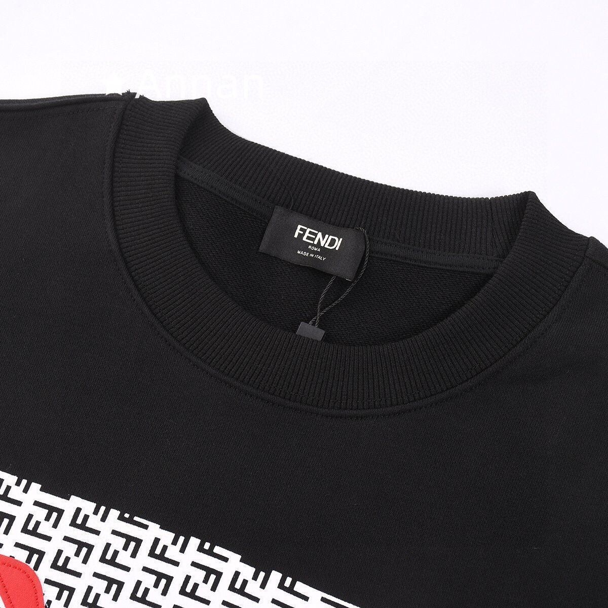 可愛 本日特価 超美品 新品 タグ付 FENDI フェンディ パーカー シンプルフード付きパーカー ユニセックス