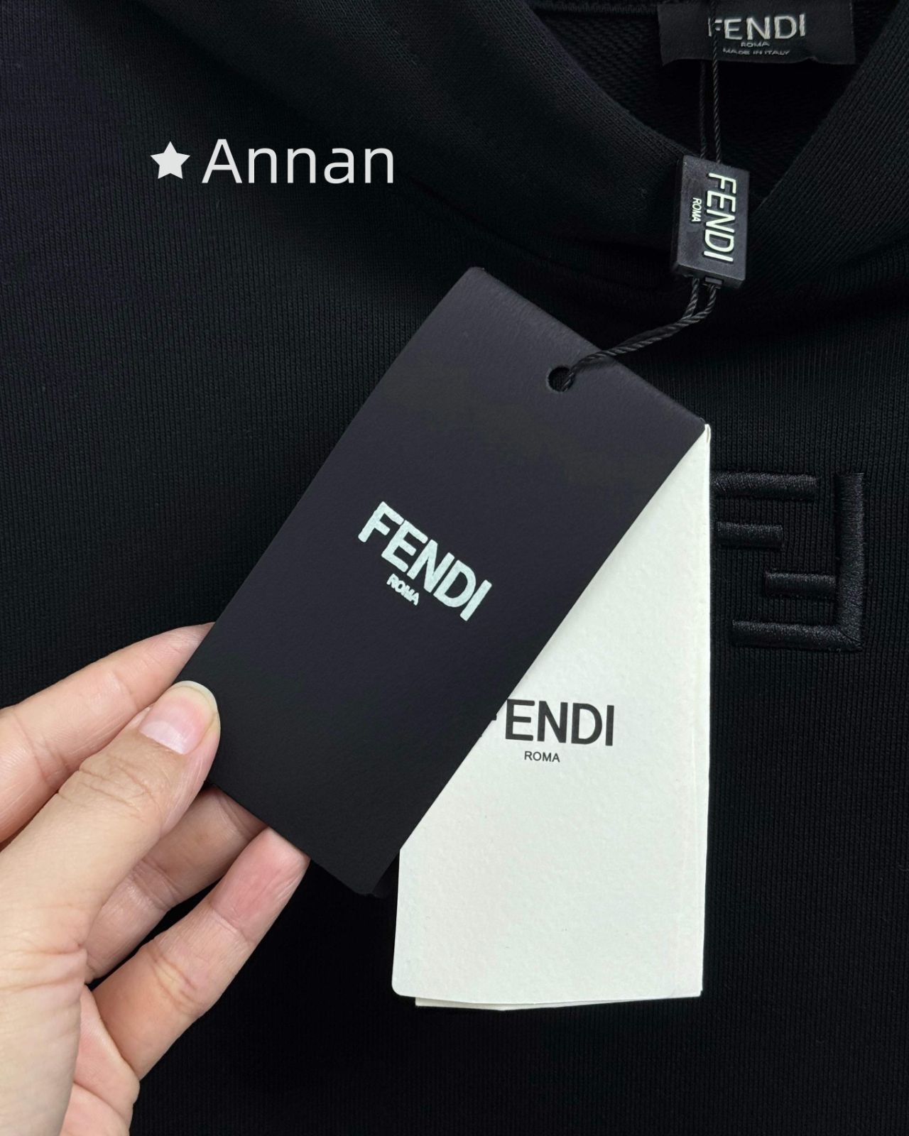 大人気 極美新品 タグ付 FENDI フェンディ パーカー シンプルフード付きパーカー ユニセックス