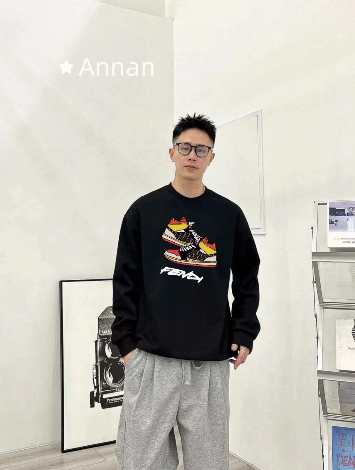 全新 限定価格 新品 タグ付 FENDI フェンディ パーカー シンプルフード付きパーカー ユニセックス