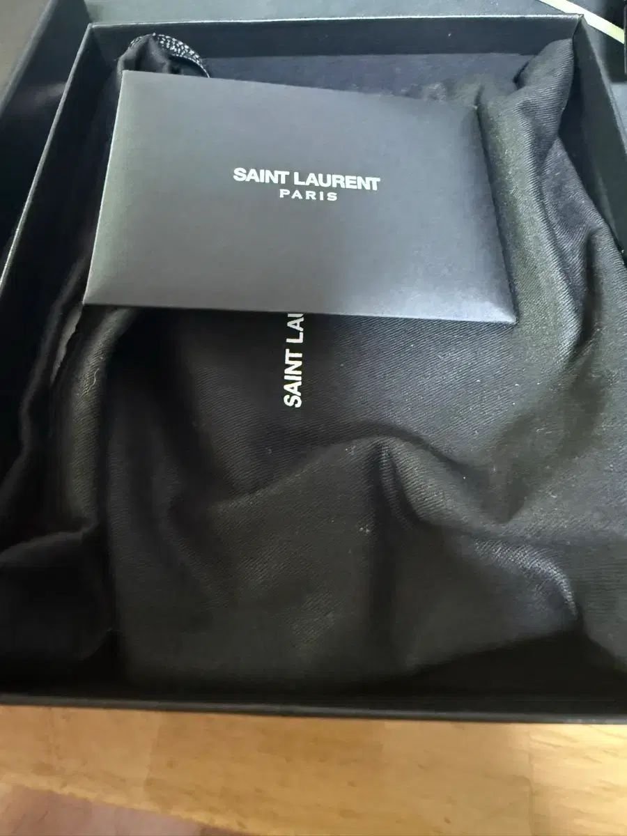 YVES SAINT LAURENT イヴ・サンローラン メンズ 二つ折り財布 フルセット 中古 25,232円