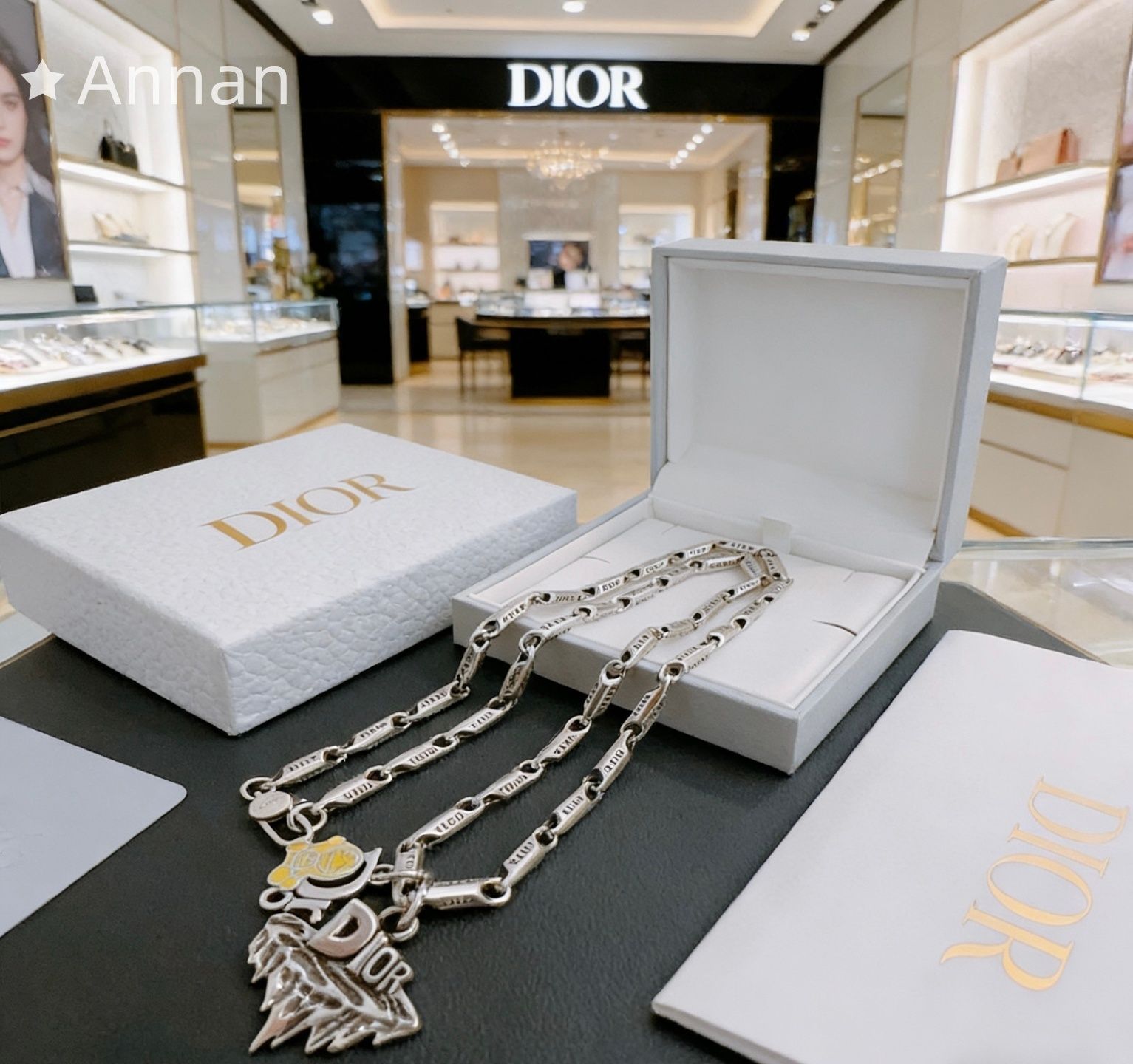 送料無料 超美品 新品！新品 CHRISTIAN DIOR クリスチャン ディオール ネックレス メンズ 結婚式 卒業式 清楚 イベント 入学式